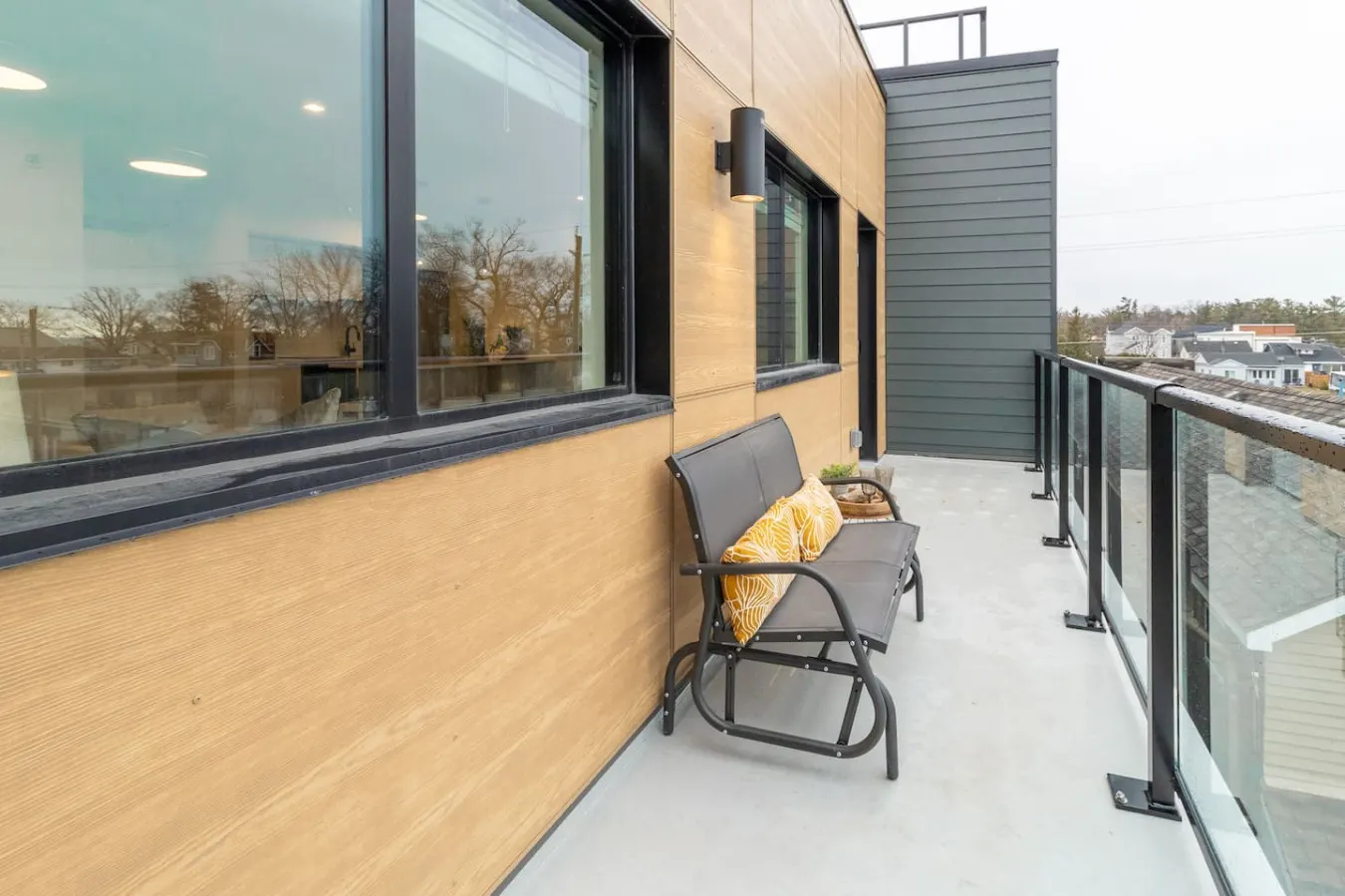 1 Bedroom Condo- Hot Tub, 1 min to beach - 303 18