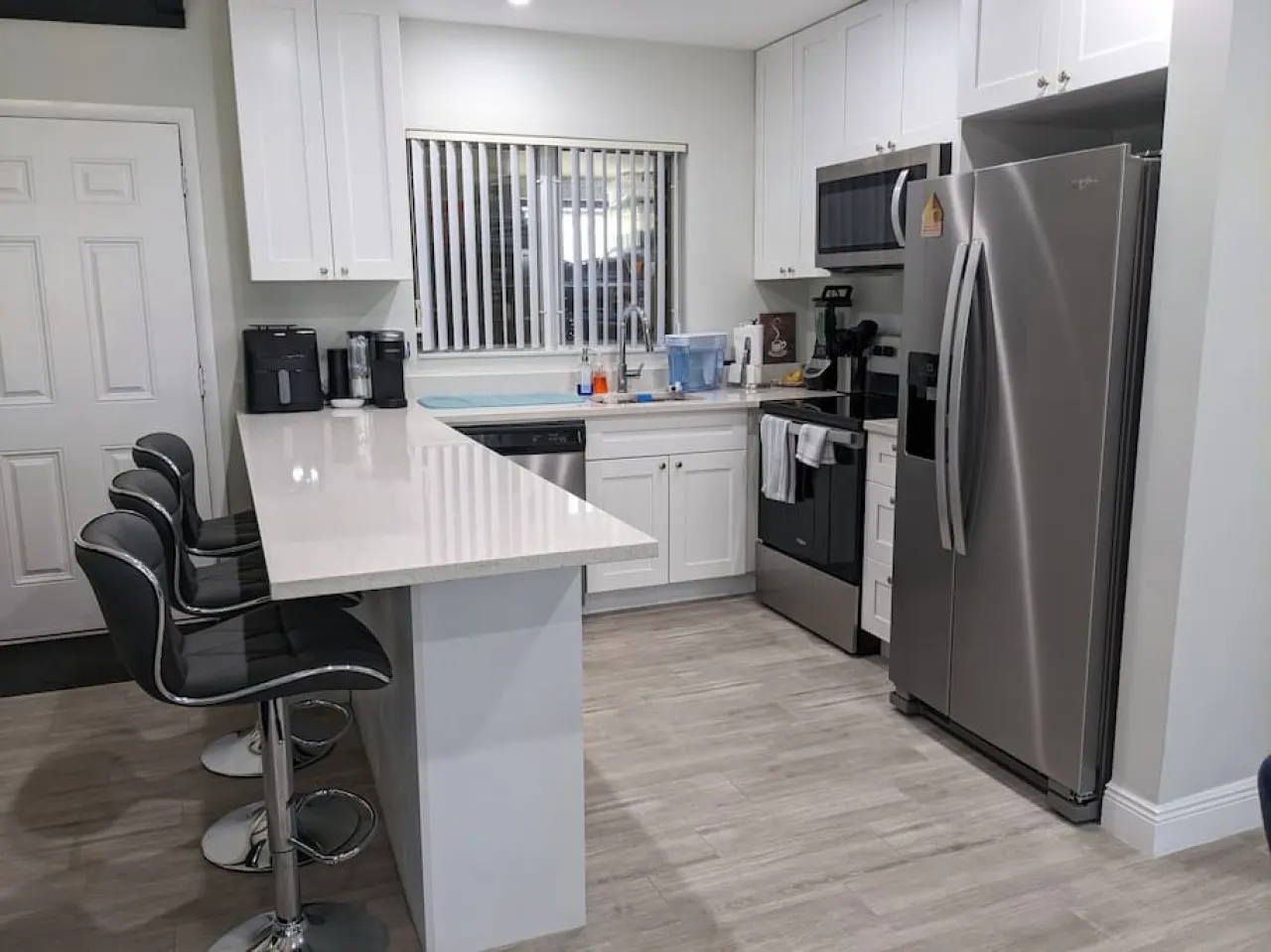Fun-tastic Oasis! Condo 3 Units Heated Pool & Spa 18