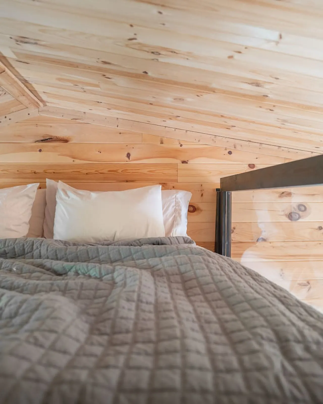 Secluded Getaway Hot Tub & Stargazing Deck 10