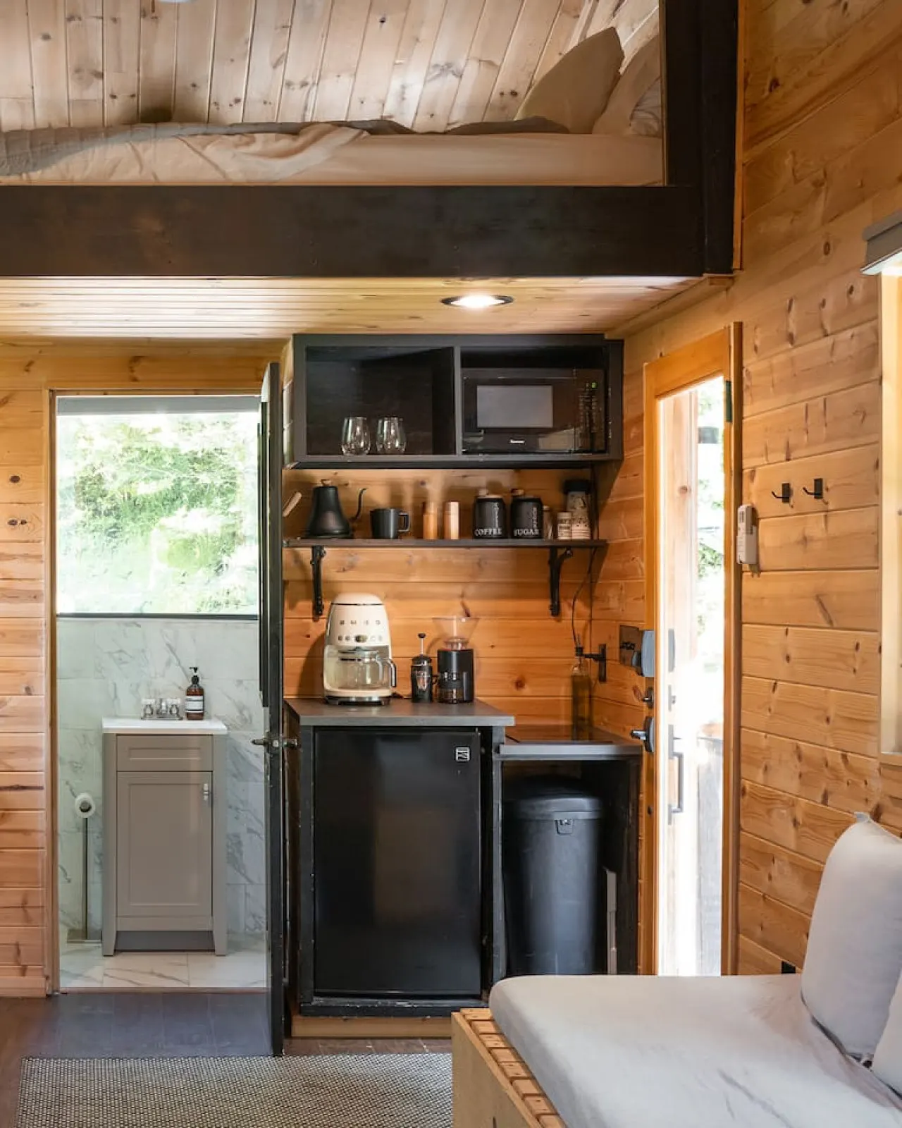 Secluded Getaway Hot Tub & Stargazing Deck 20