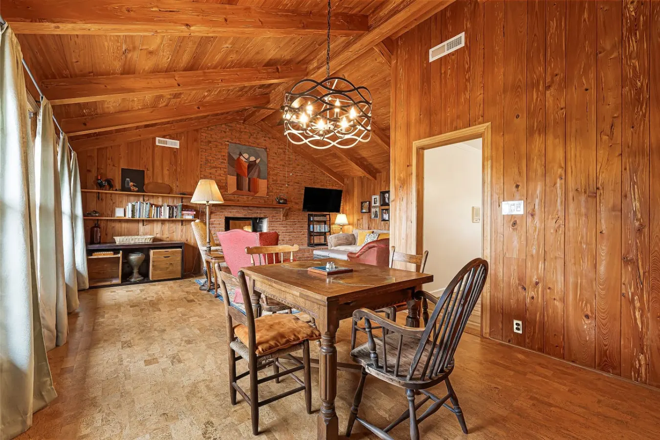 The Crows Nest Apt; Asheville; Smoky Mtns 10