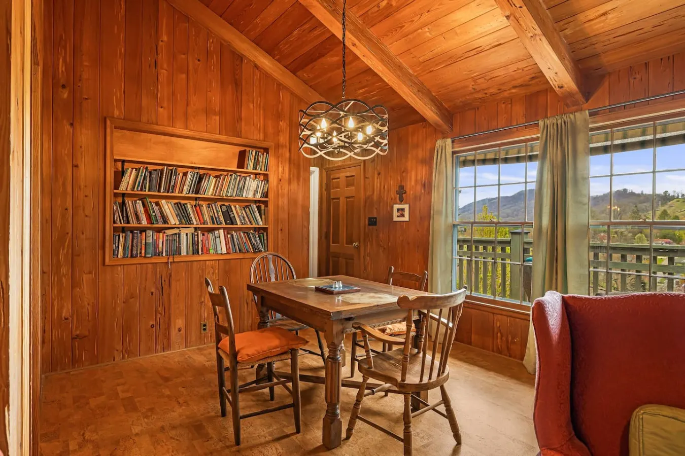 The Crows Nest Apt; Asheville; Smoky Mtns 13