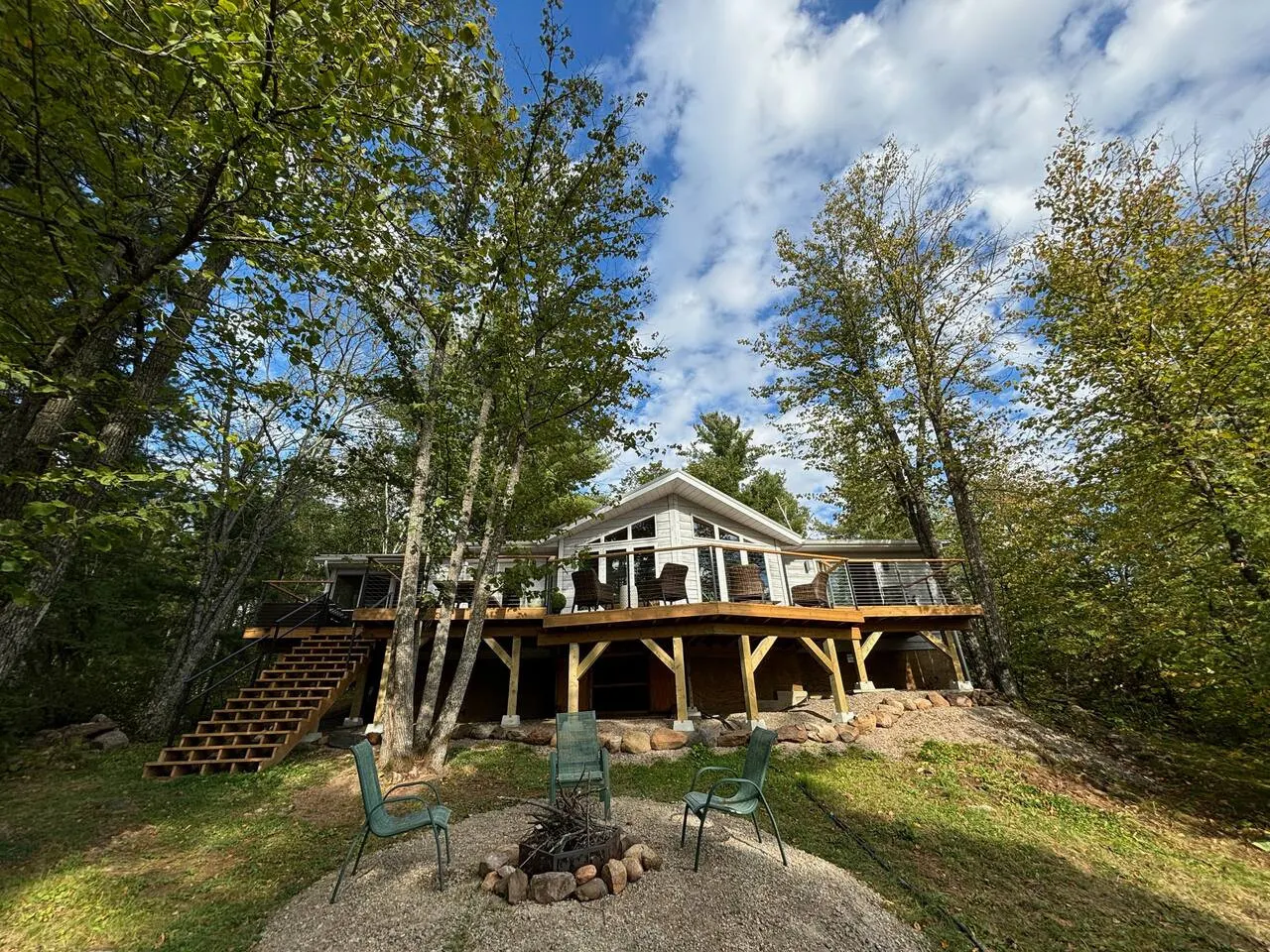 Peaceful Year-Round Lakefront Getaway Nickel Lake 7