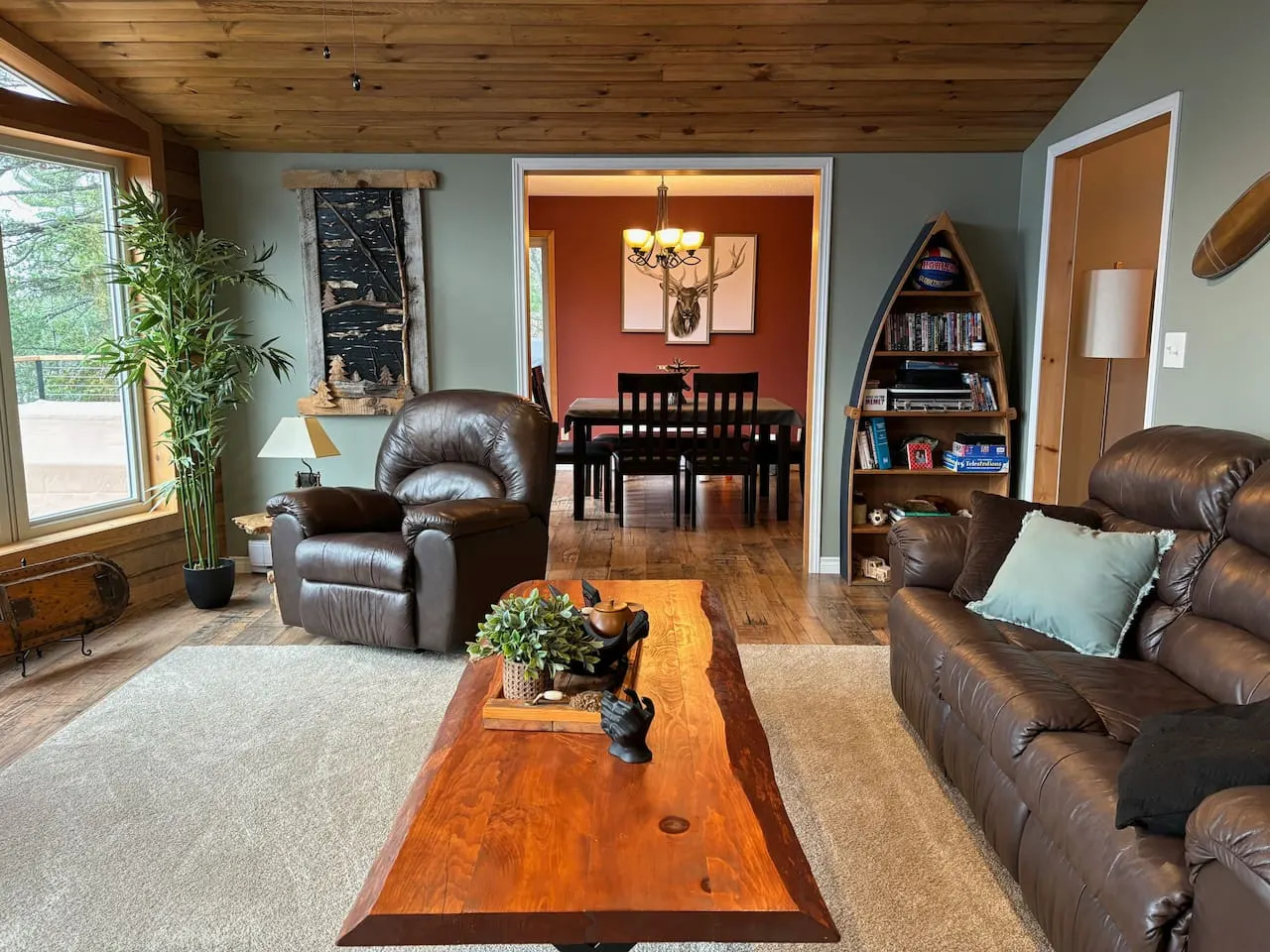 Peaceful Year-Round Lakefront Getaway Nickel Lake 8