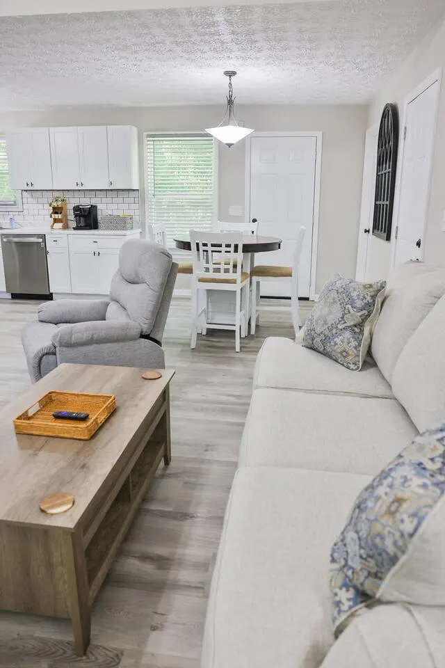 Cute Rancher near Choccolocco Park w/King Bed! 17