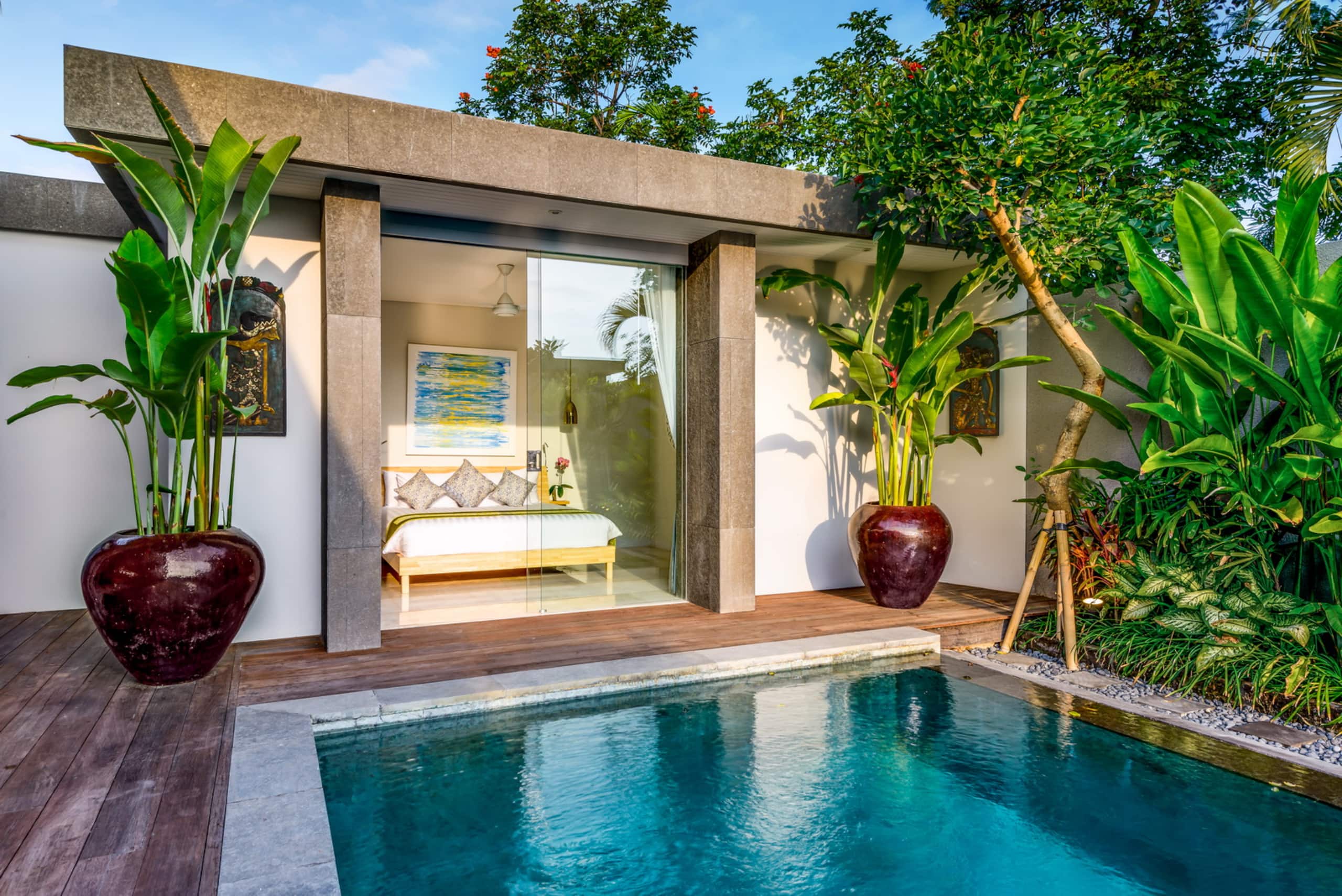 Luxury 4BR, Sleeps 8, Daily BF, Butler, 24hr Sec. 14