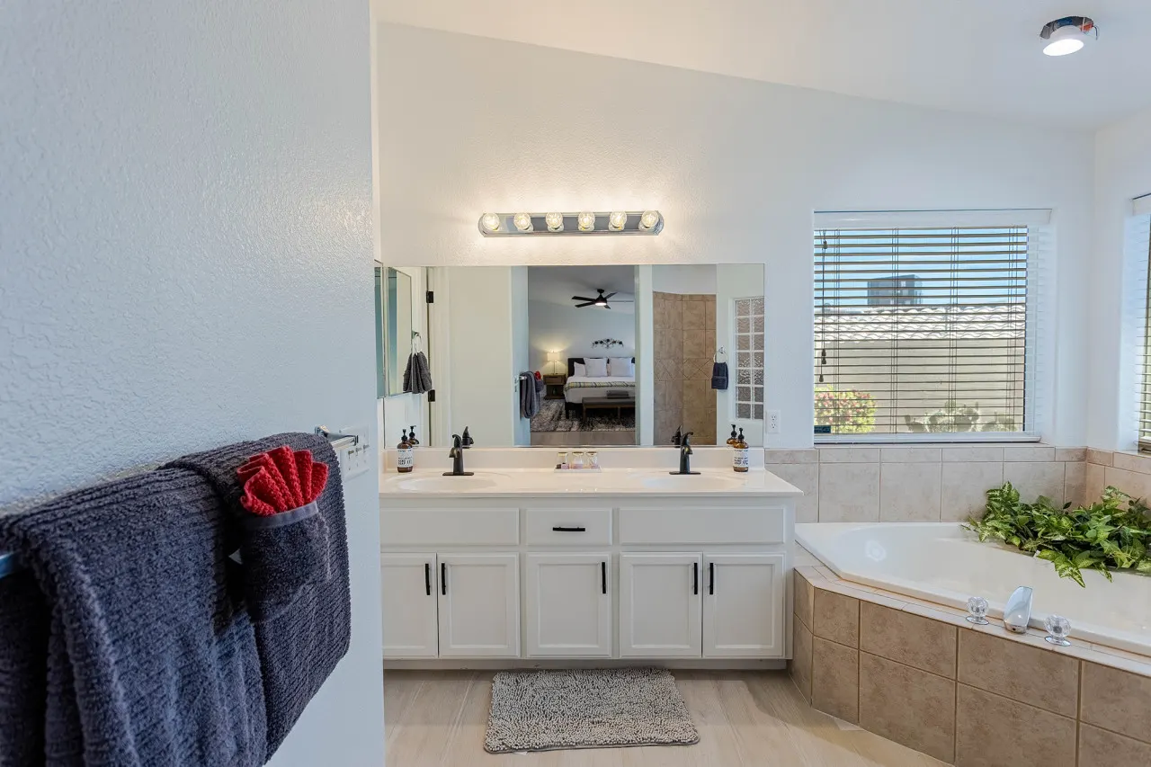 Havasu Cattail - Pool, BBQ, Smart TV, Sleeps10 15