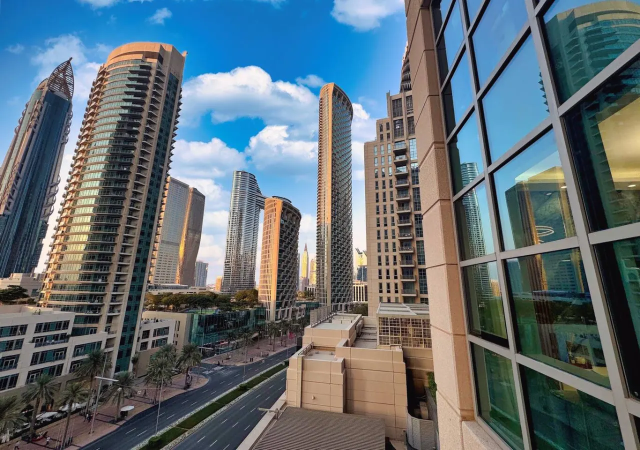 DreamShoma -2BR Deluxe Downtown Skyview 12