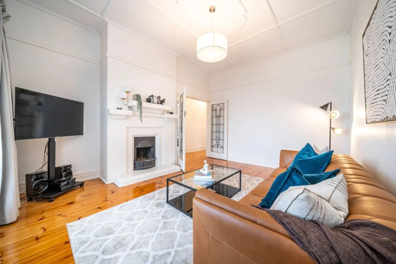 Redgum on Rugless—Coastal Charm near Glenelg Beach 12