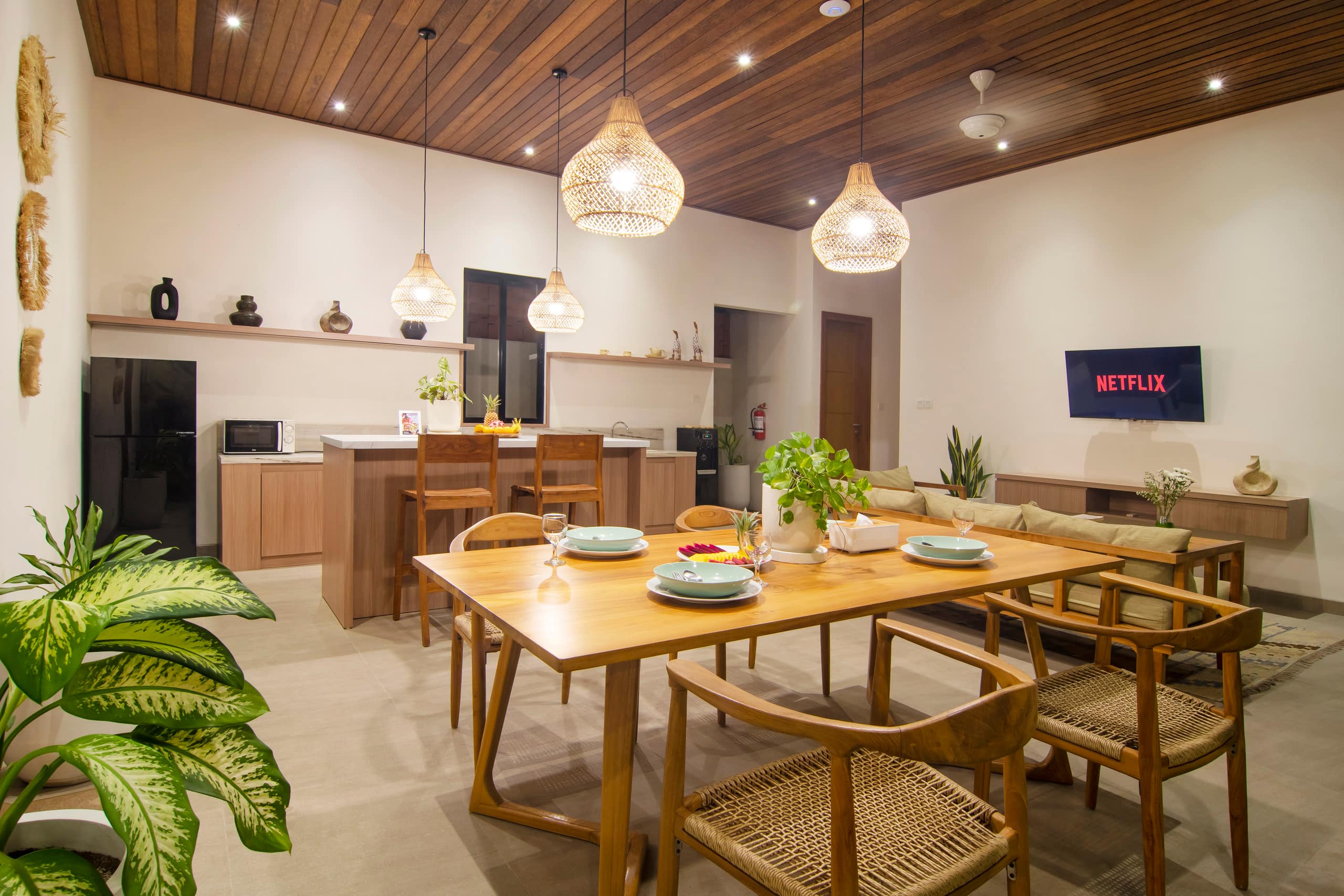 LaBumbak, Tranquil Private Pool Villa Near Canggu 12