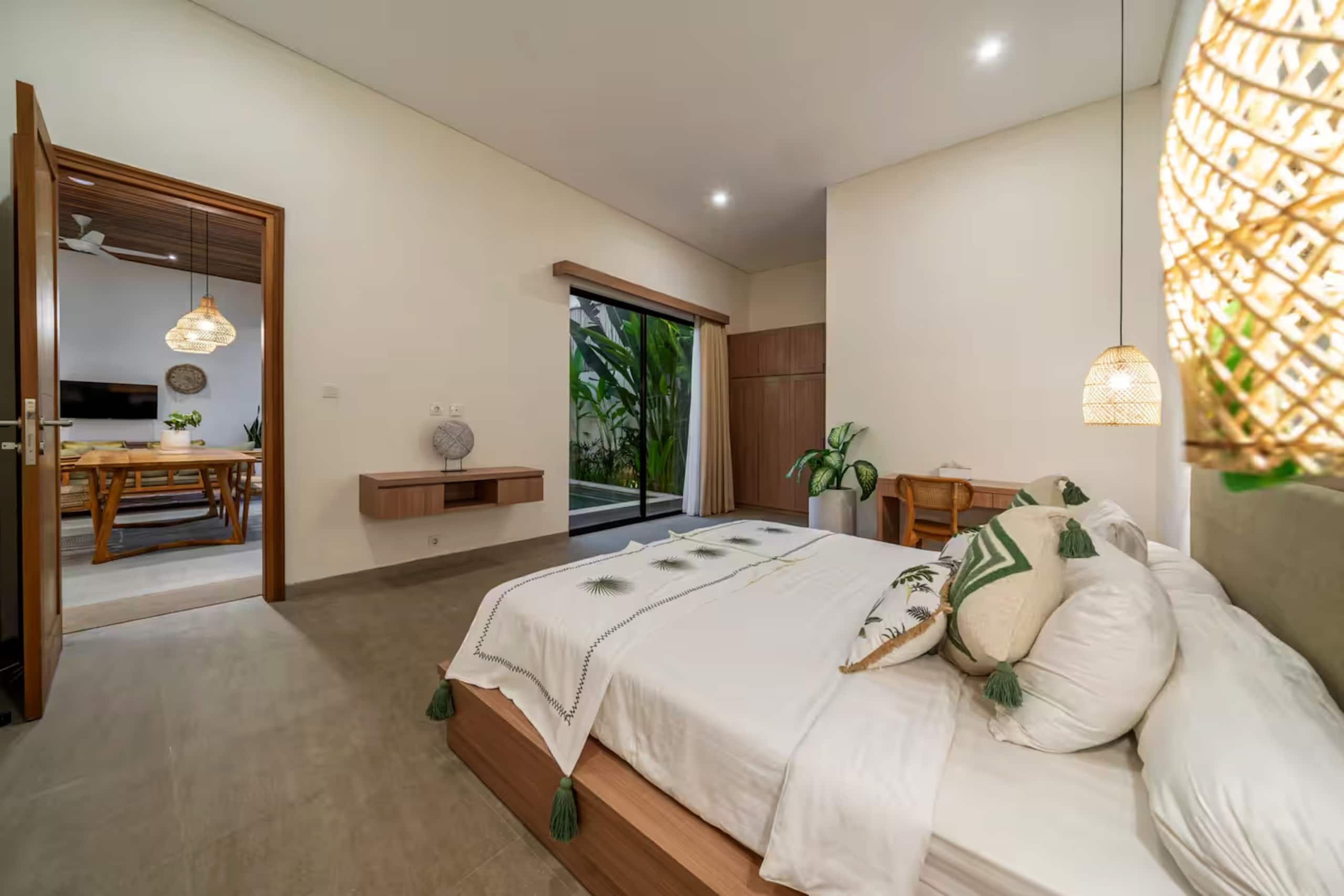LaBumbak, Tranquil Private Pool Villa Near Canggu 17