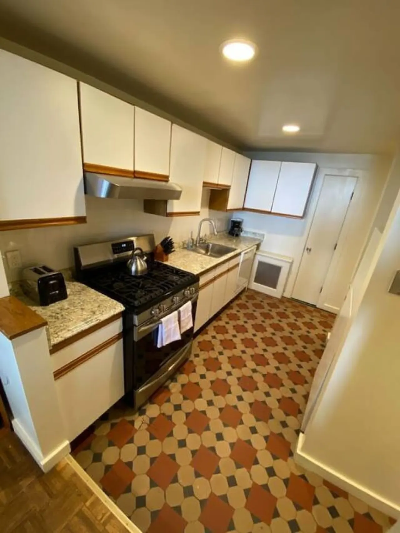 Wonderful Fenway 3br/2ba Steps from Fenway Park! 5