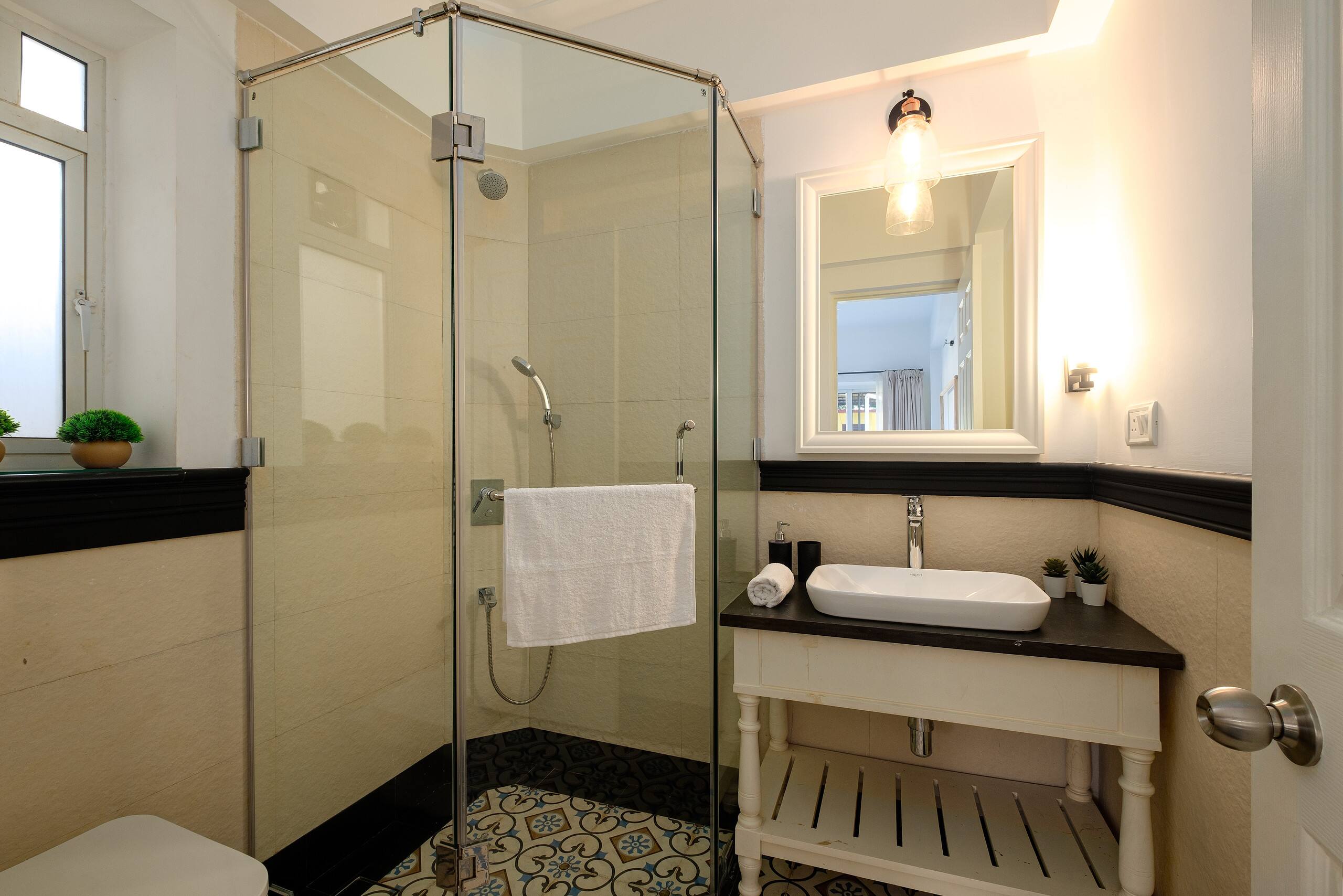 Yucca by CasaFlip - Luxury 2BHK in Candolim 36