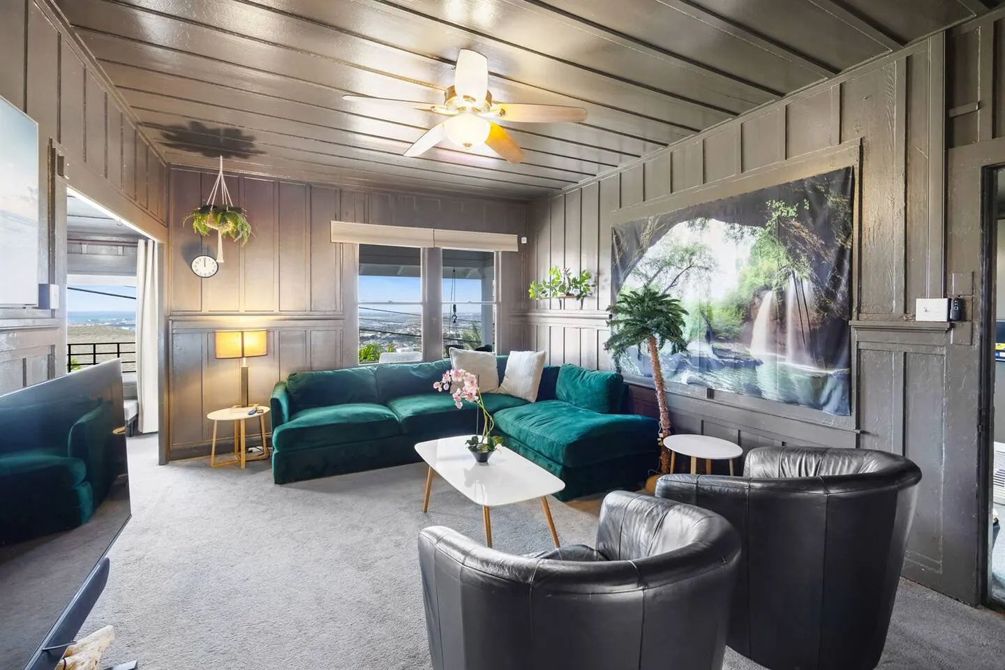 Honolulu Home 3/2.30+ day stays by law.
