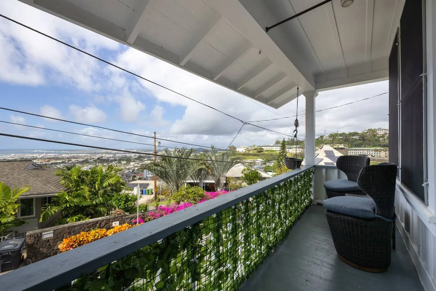 Honolulu Home 3/2.30+ day stays by law 9