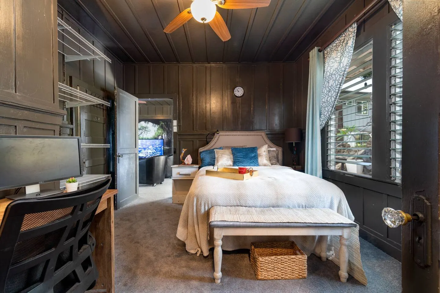 Honolulu Home 3/2.30+ day stays by law 12