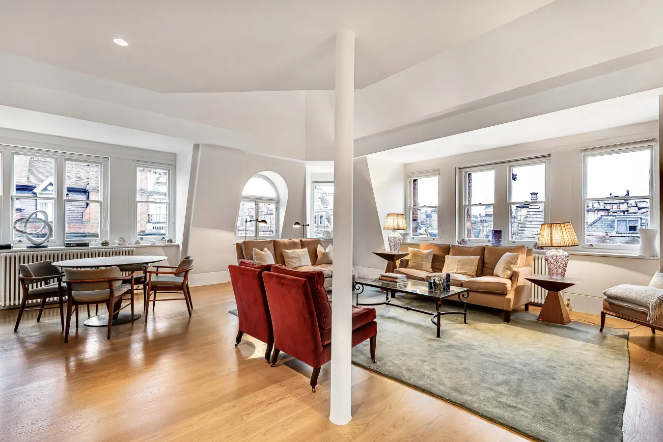 The Mayfair Penthouse Private Elevator, Large Rooftop Terrace & Central AC 9