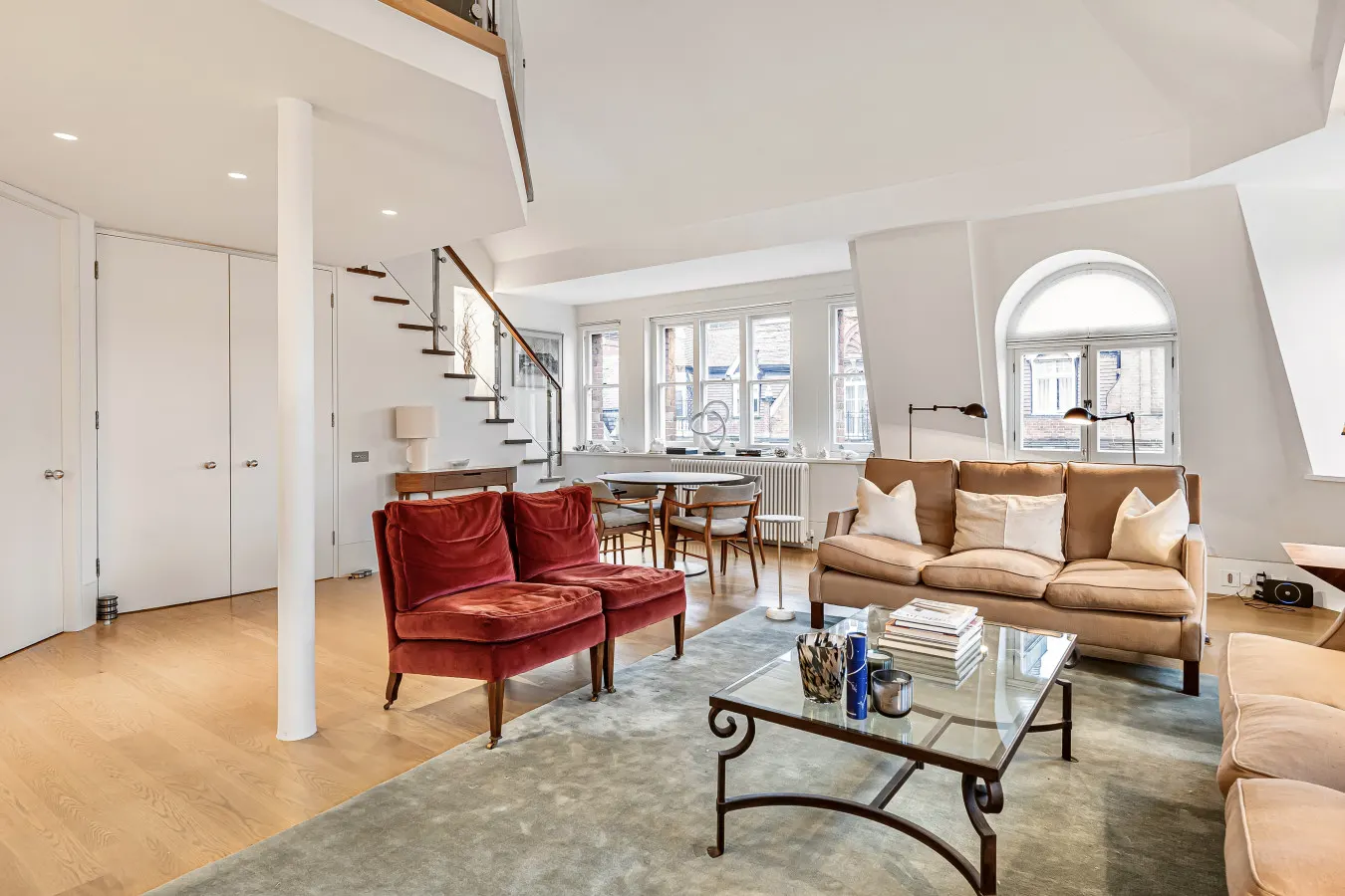 The Mayfair Penthouse Private Elevator, Large Rooftop Terrace & Central AC 8