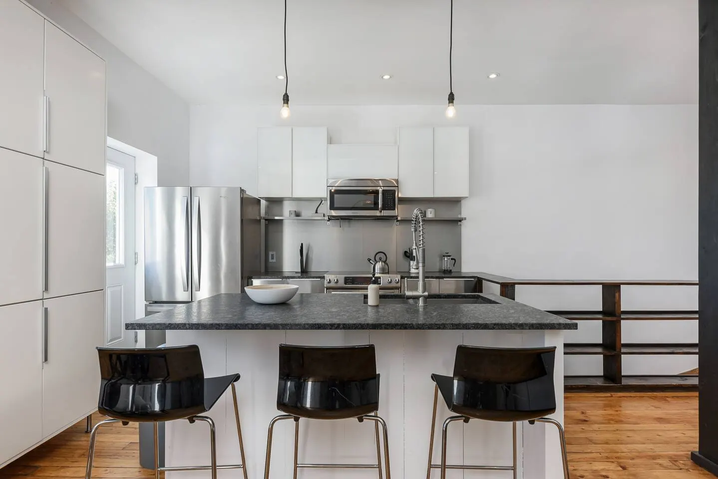 FurnishedMTL - Beautiful Spacious Flat Le Plateau 4