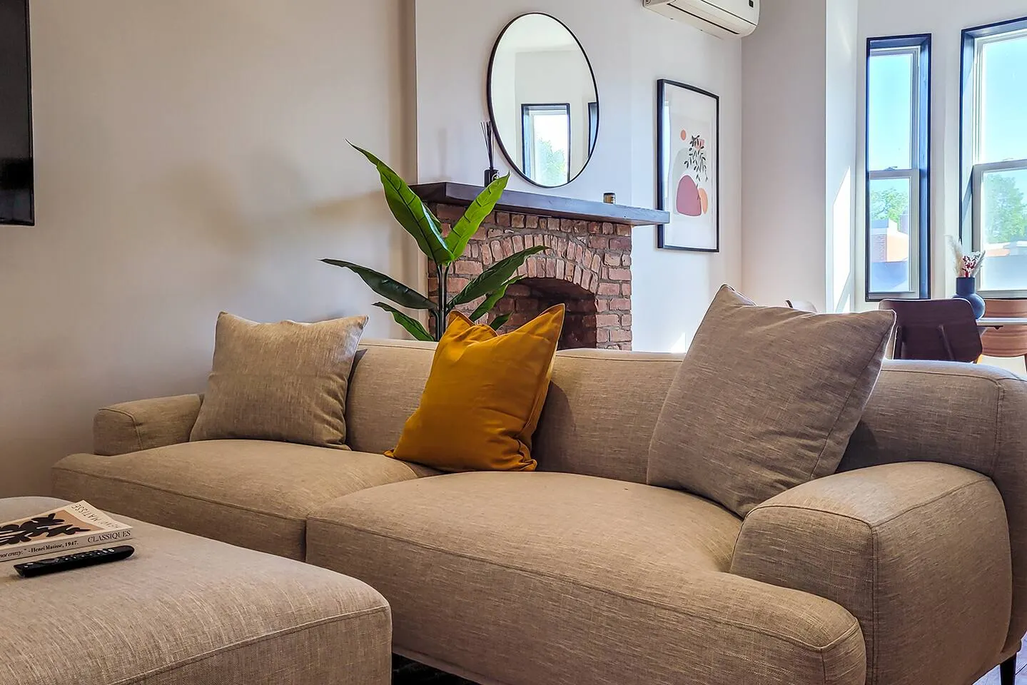 FurnishedMTL - Beautiful Spacious Flat Le Plateau 8