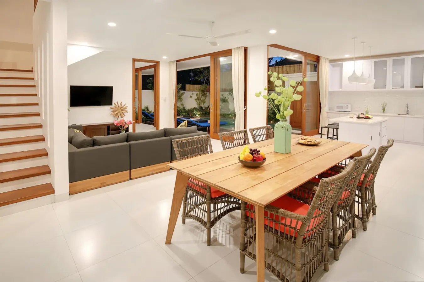 Villa Cassia. New 3 bedroom villa great location 8