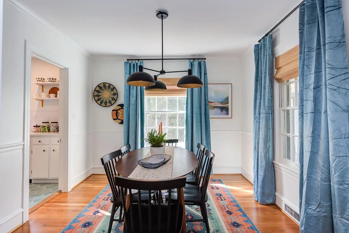 Radiant Home in Graham – Garden Views BBQ Grill 10