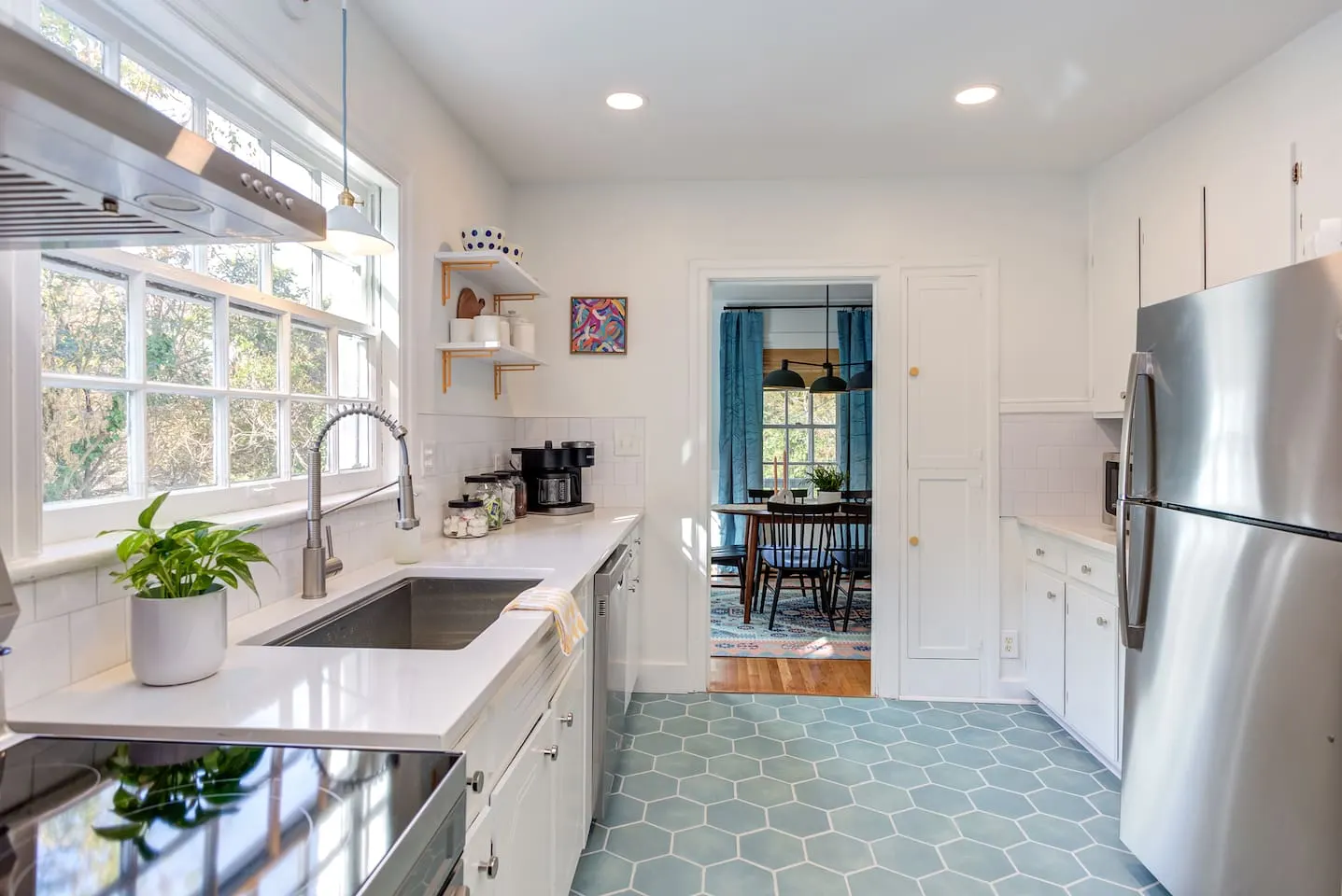 Radiant Home in Graham – Garden Views BBQ Grill 12
