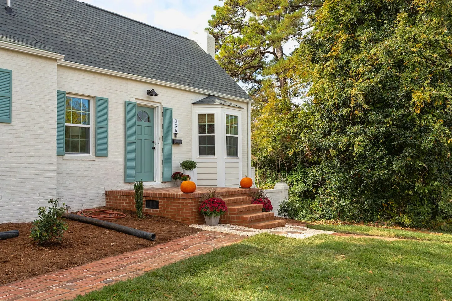 Radiant Home in Graham – Garden Views BBQ Grill 15