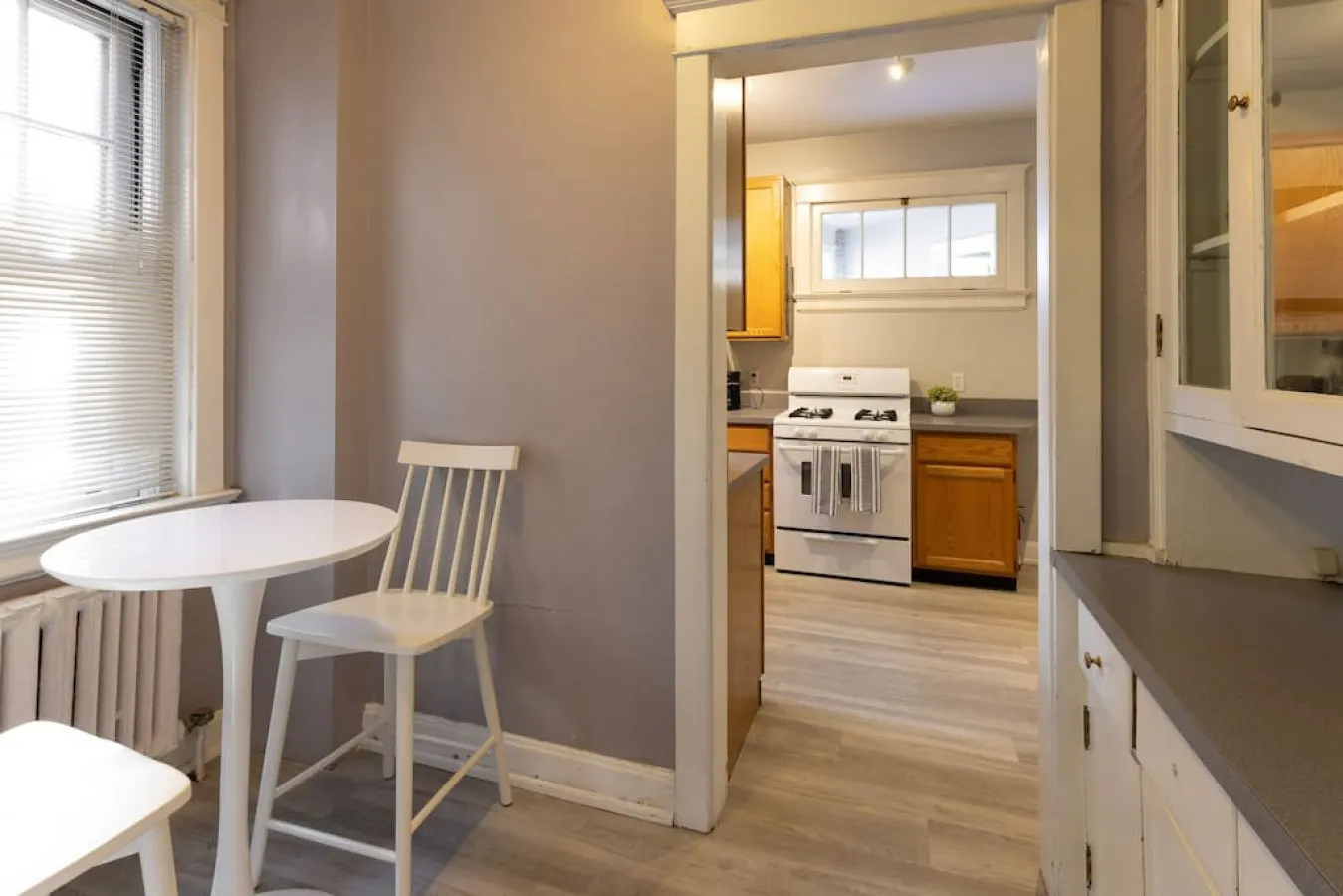 Hyde Park Comfort with Office Near Everything 16