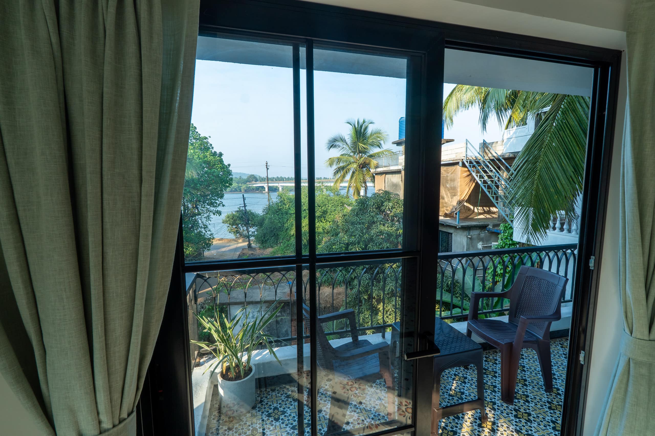 RiverView Luxury Stylish | Center | 10 m Morjim 20