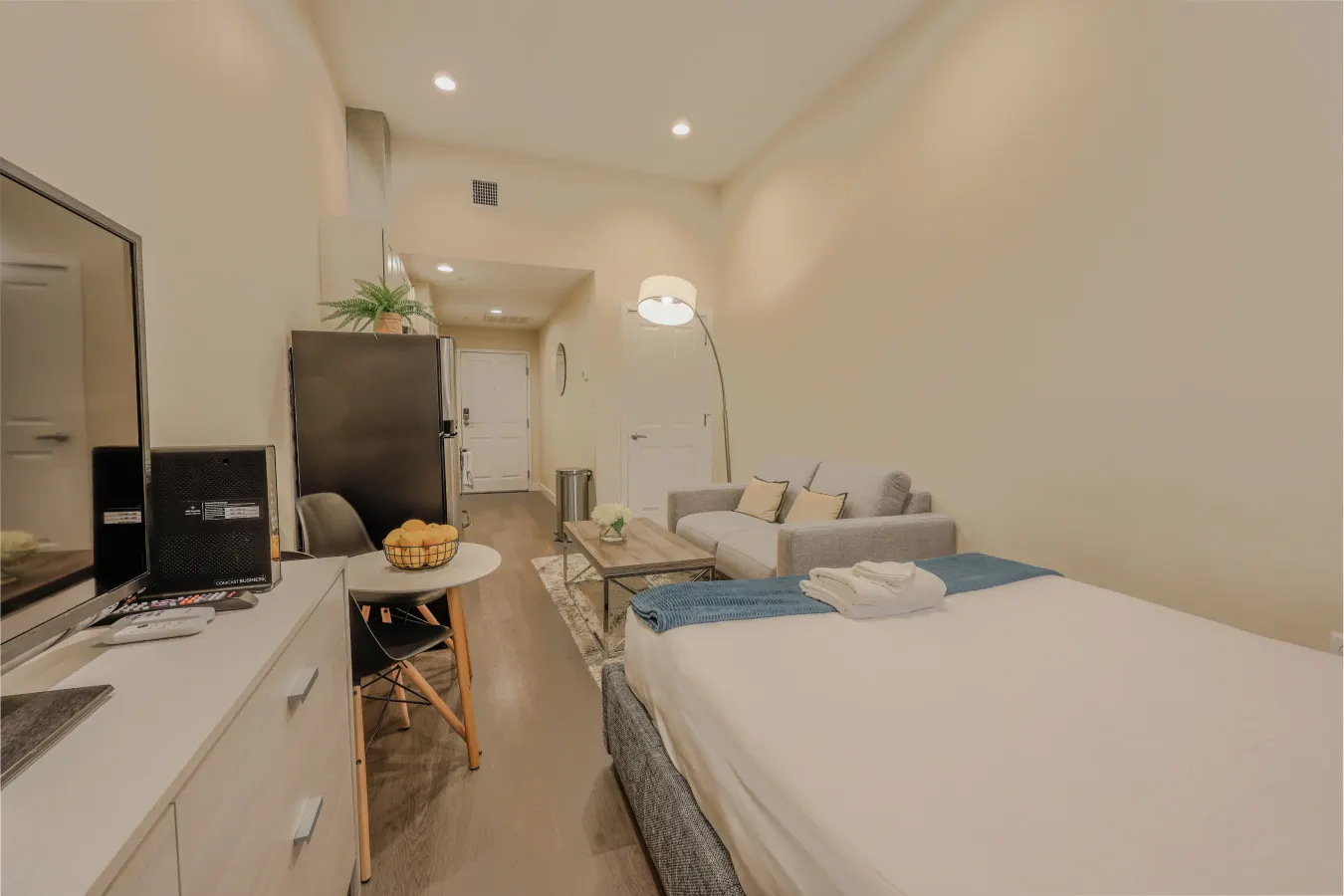 Keyless Entry Laundry in Bldg Pet Friendly 3