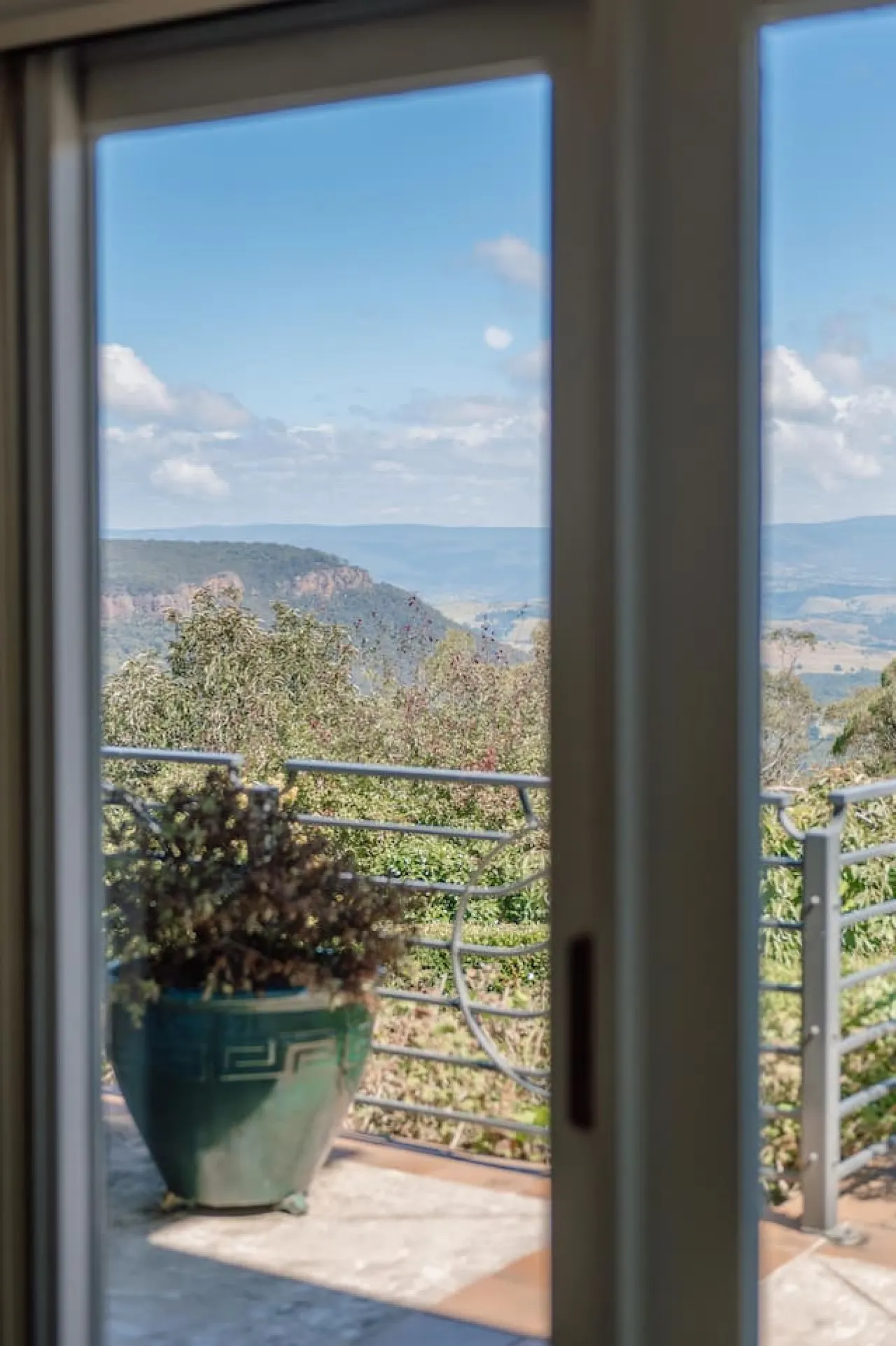 Yamacilla House: Spectacular Views in Blackheath! 16