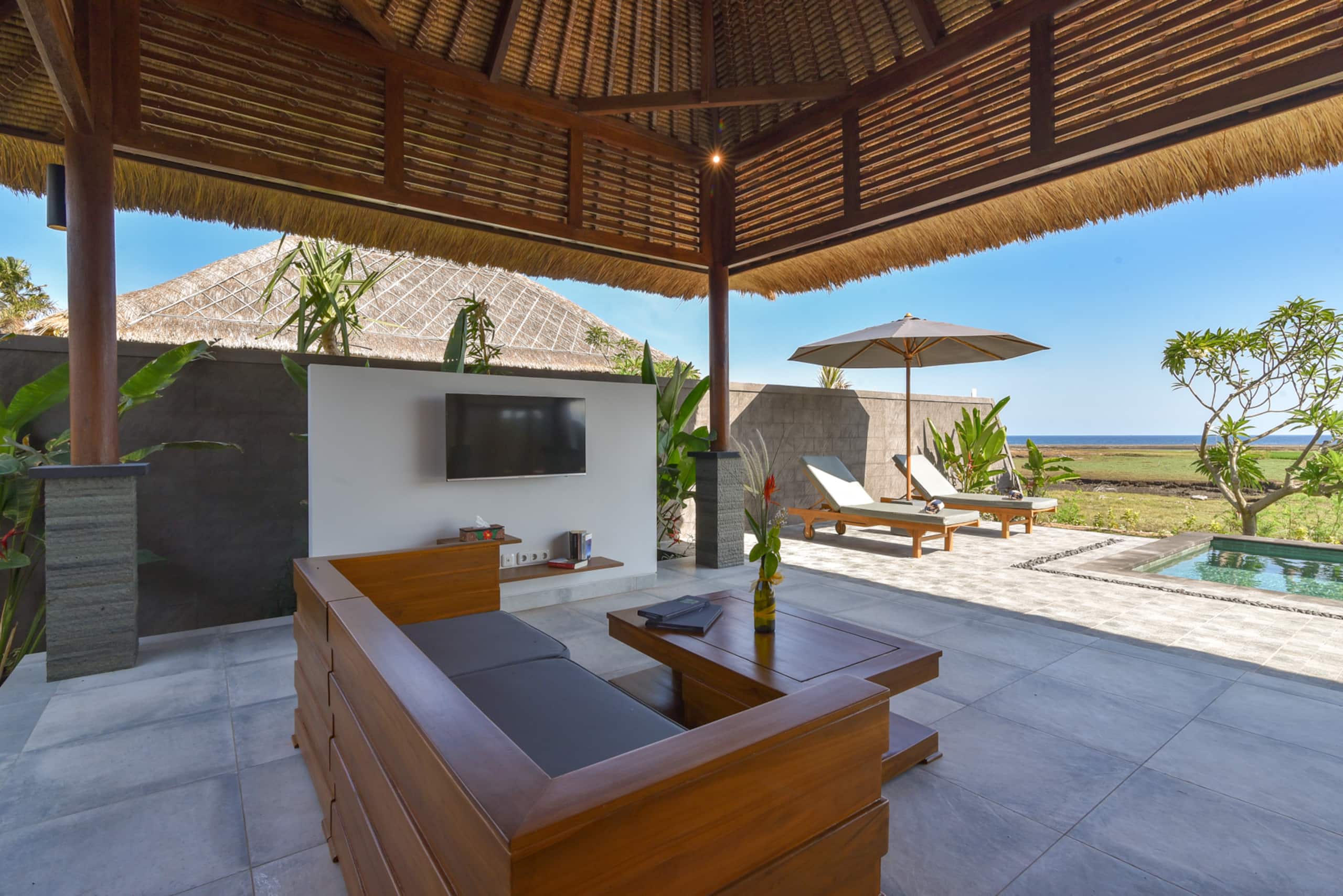 Beach front private pool villas 2 @Lovina area 21