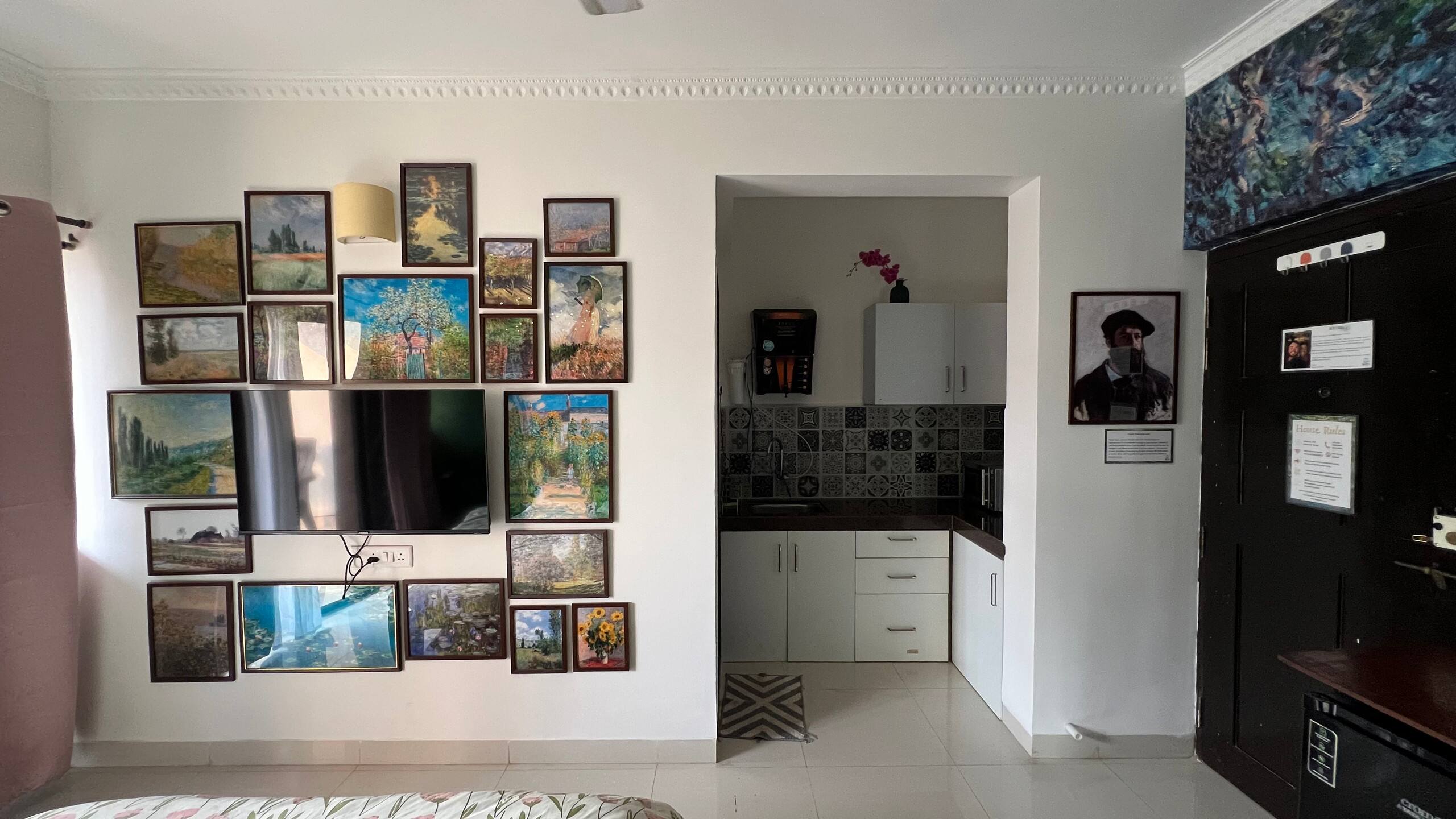 Monet's Garden Art Studio | 1KM from Beach | Pool 9