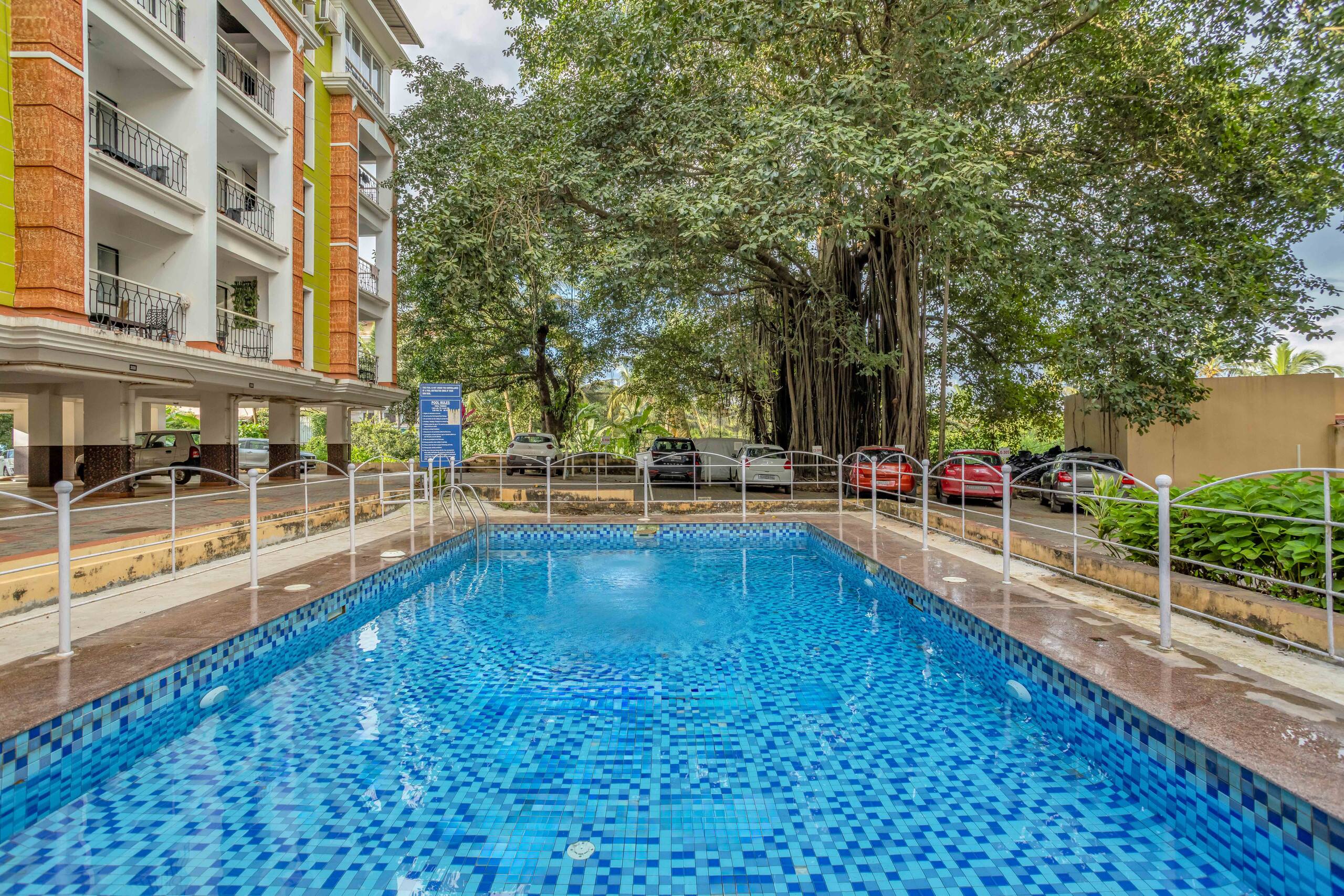 Monet's Garden Art Studio | 1KM from Beach | Pool 21