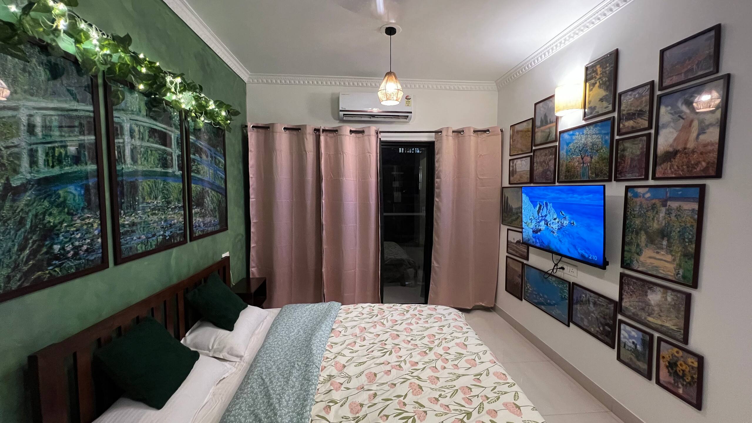 Monet's Garden Art Studio | 1KM from Beach | Pool 12