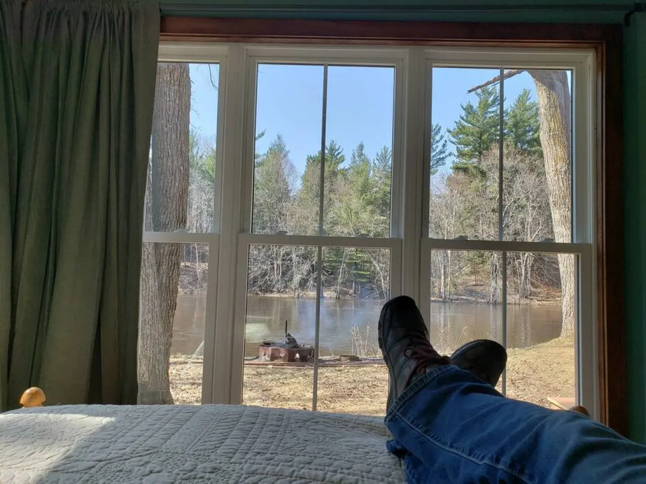 River Cabin Pine City-Riverfront-firepit-kayaks-pets-fireplace 19