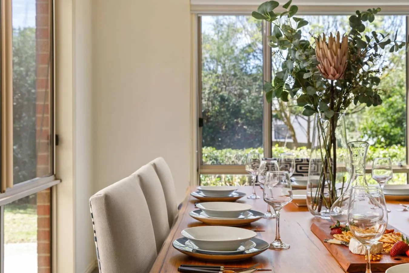 Highton 4BR Near Buckley Falls & Queens Park 6