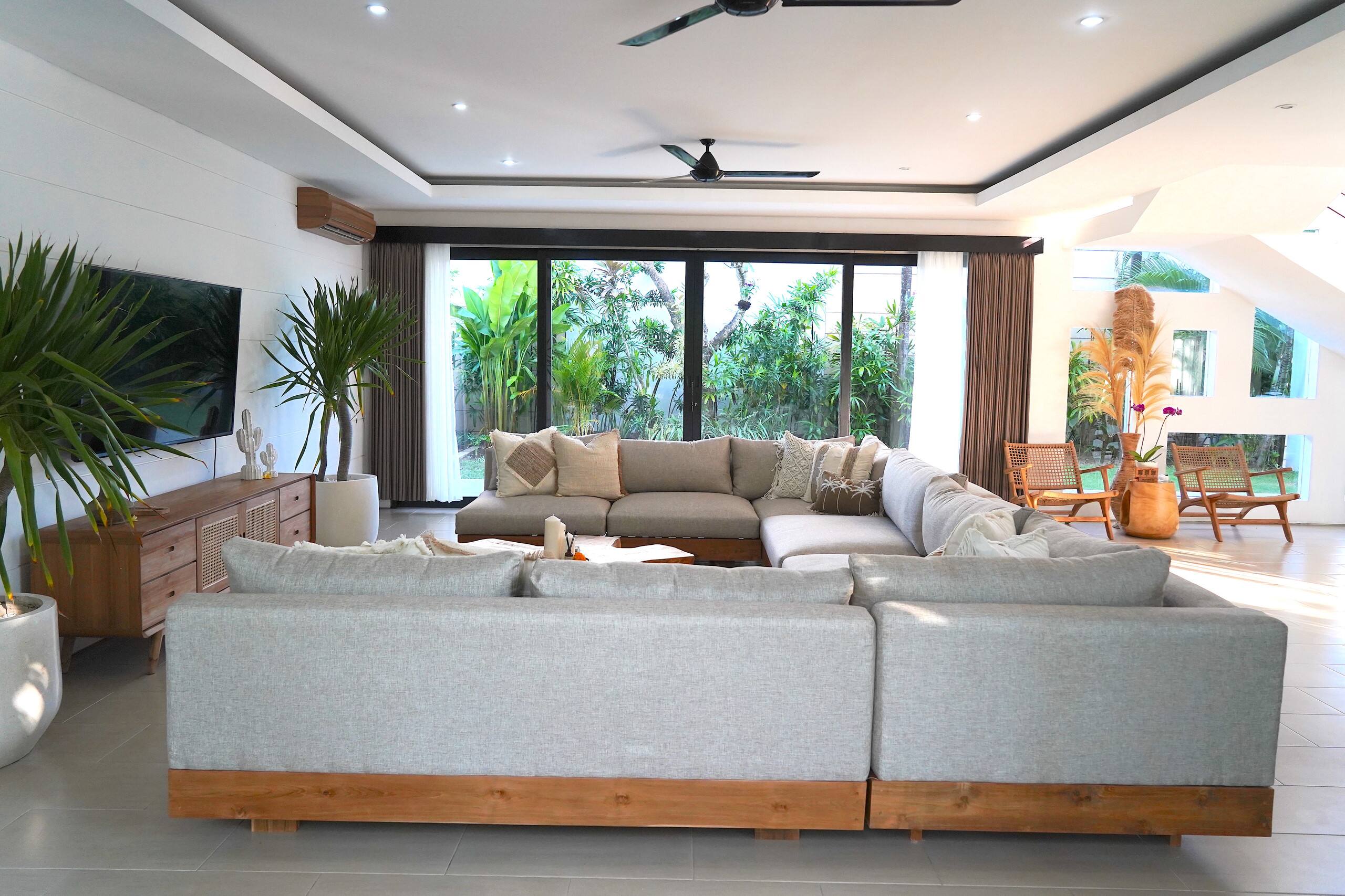 Villa Admire - Spacious, Garden & Homey, Bali 8
