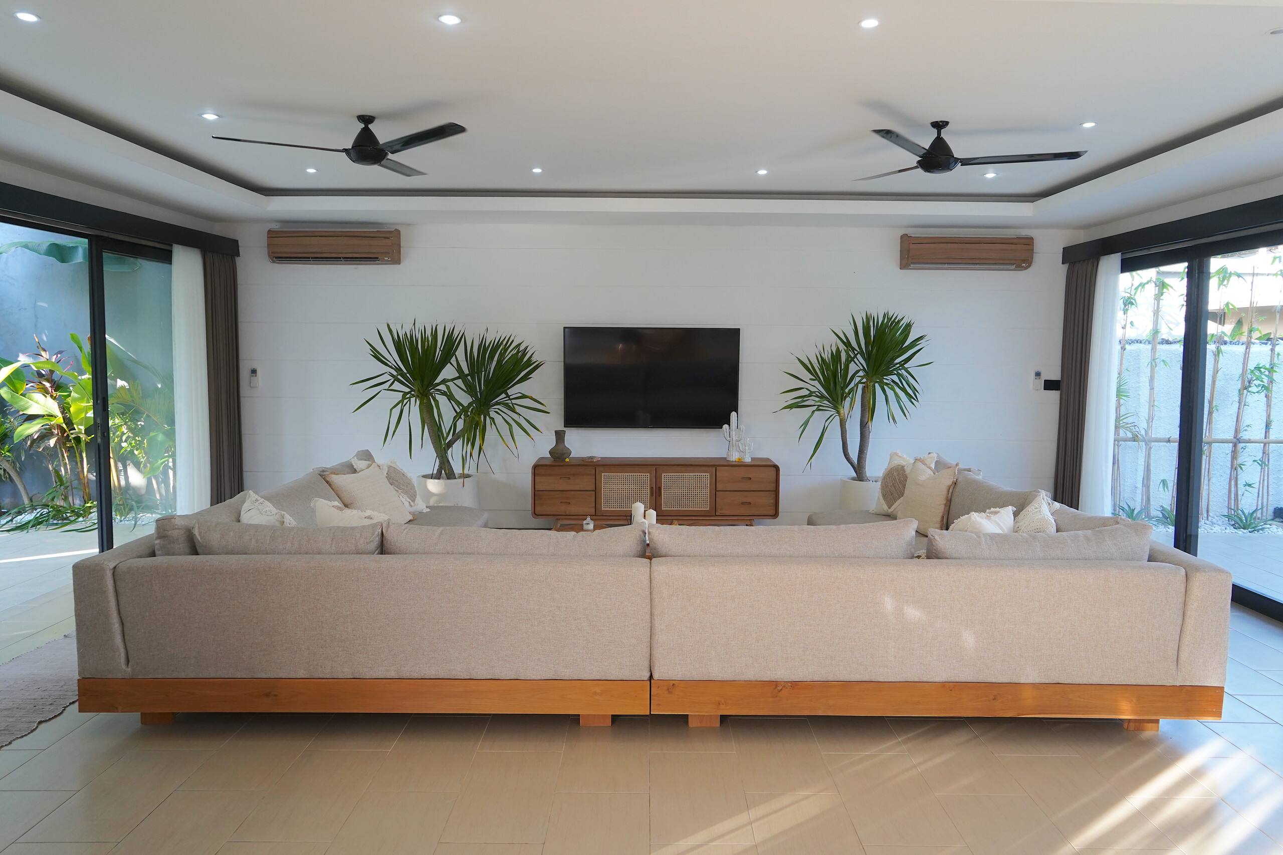 Villa Admire - Spacious, Garden & Homey, Bali 9