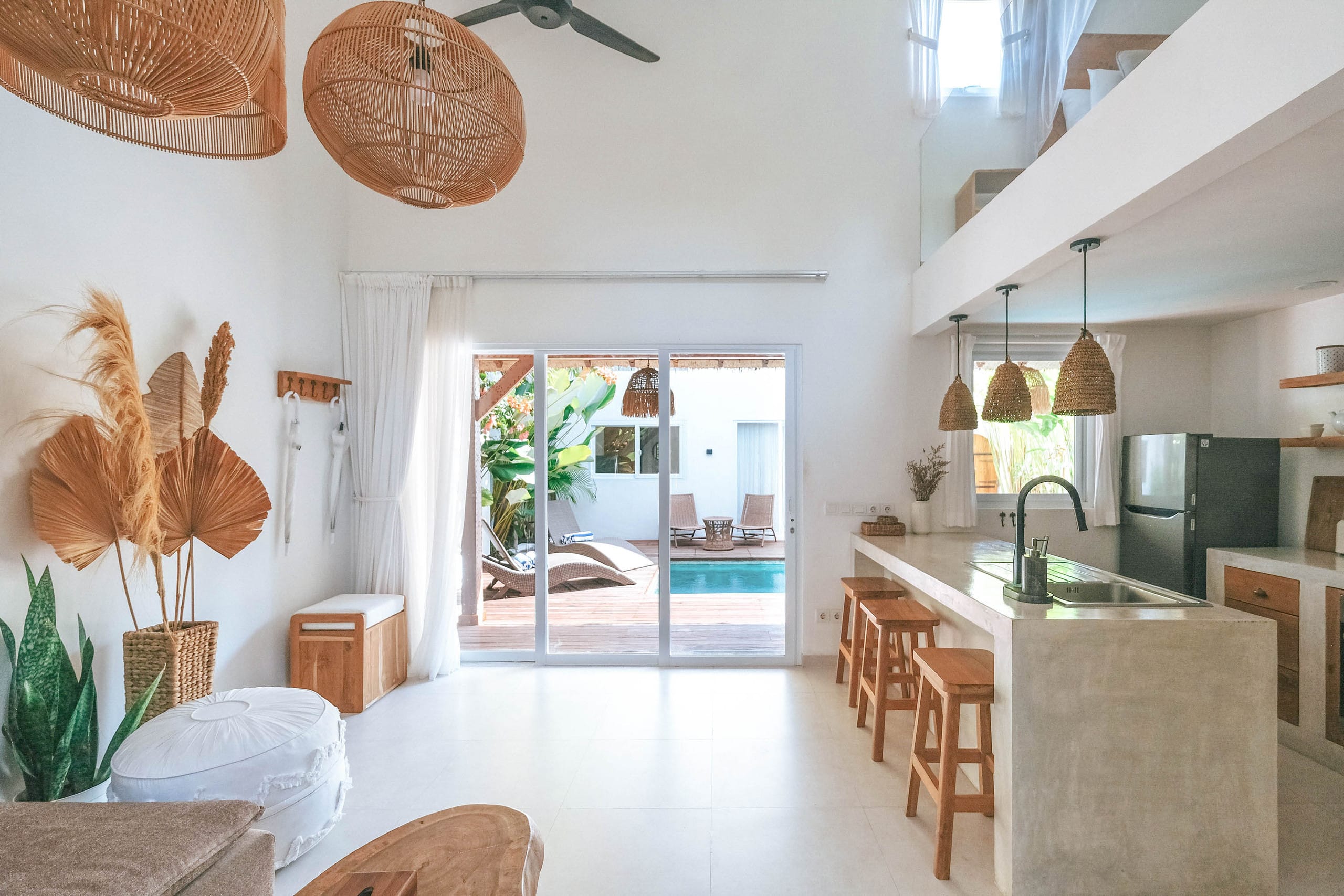 2BR Sun&Moon Pool Villa, Walk to Cafés, Near Beach 33