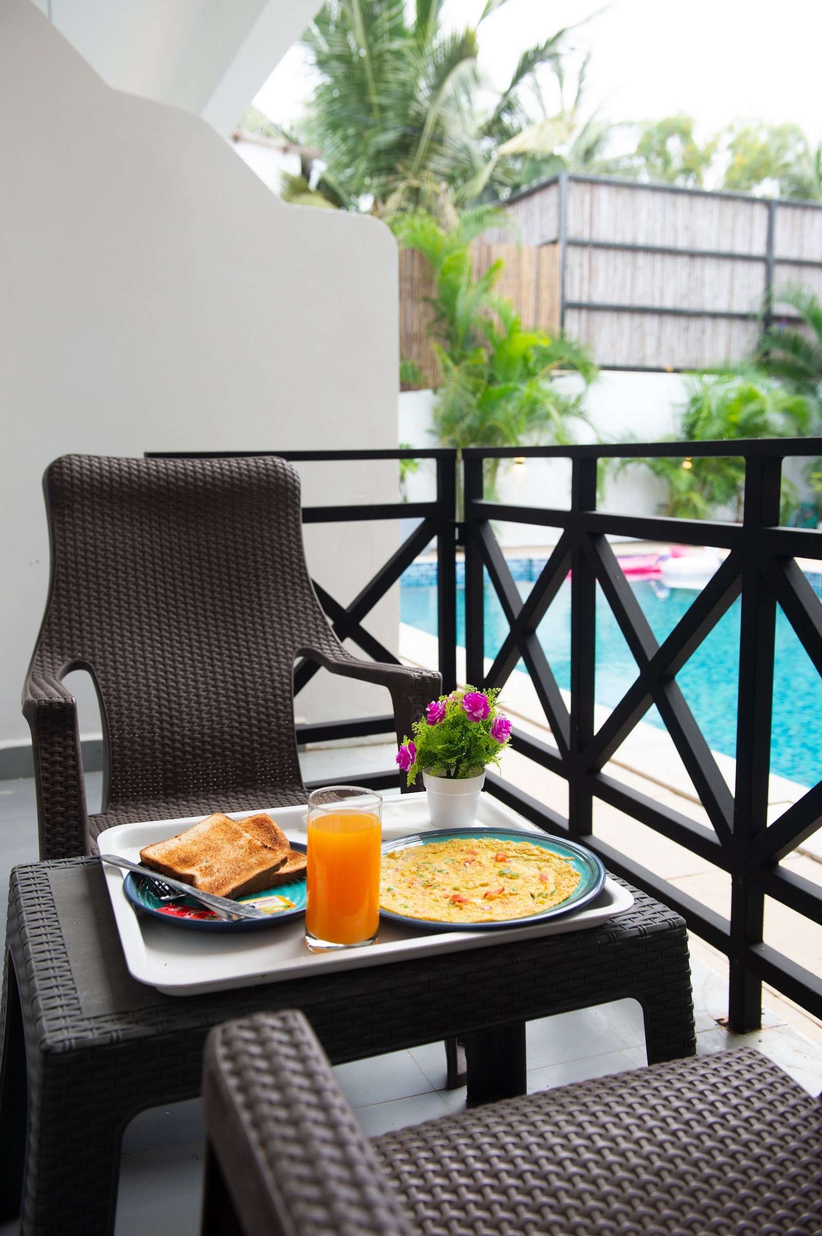 Antaliya 8BHK Villa -Huge Pool - 150m Morjim Beach — foto 5