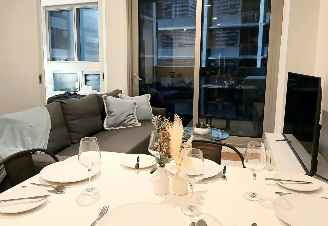 ReadySet Apartments on Rose Lane - 2 Bedroom Apartment RL6 3