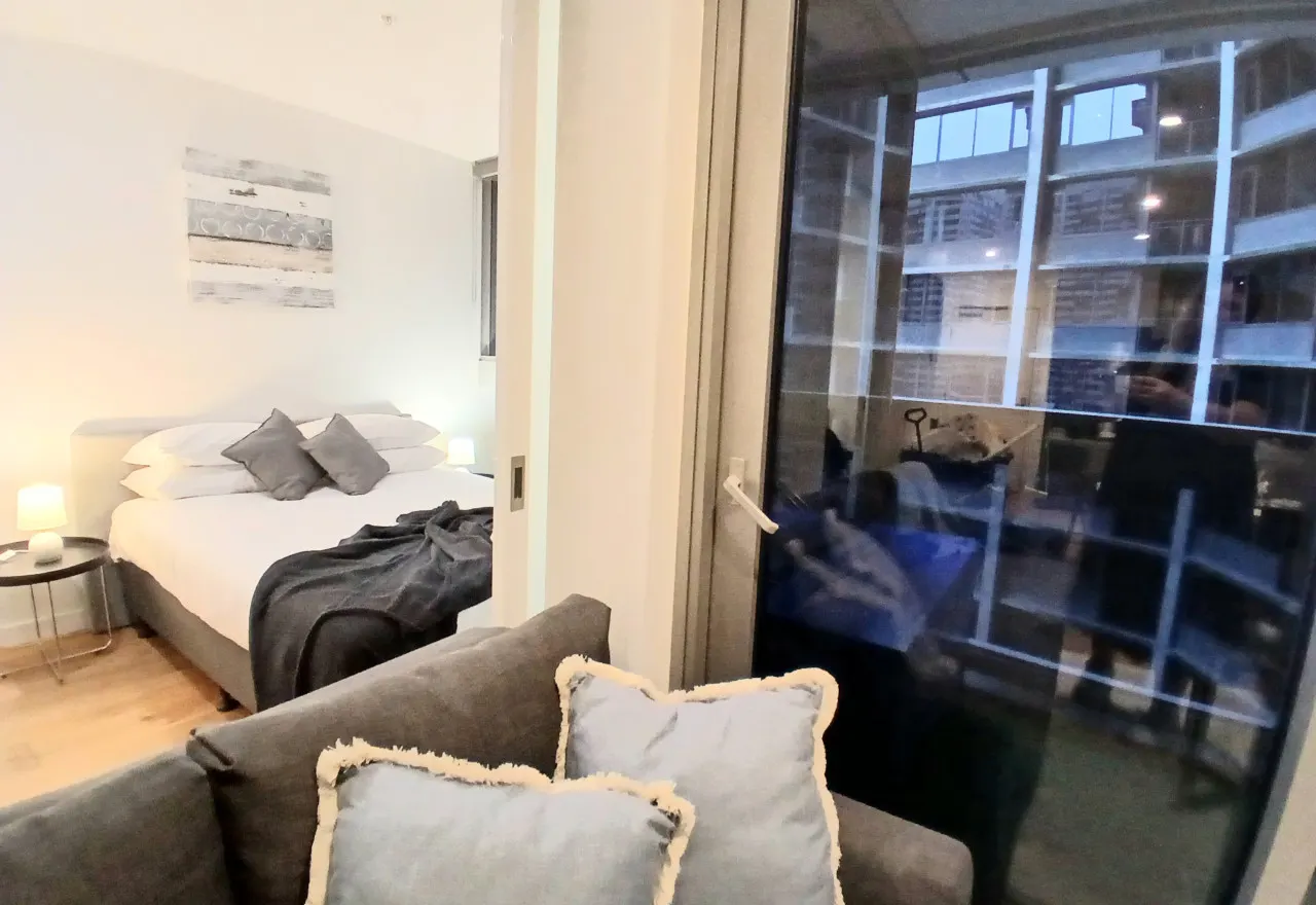 ReadySet Apartments on Rose Lane - 2 Bedroom Apartment RL6 5