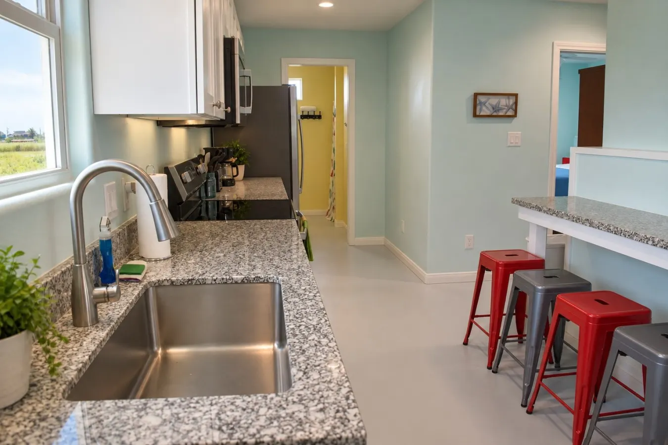 Crabby Cove, Bolivar Peninsula, Gulf & Bay Views, Bird Watching, Walk to Beach, Sleeps 5 9
