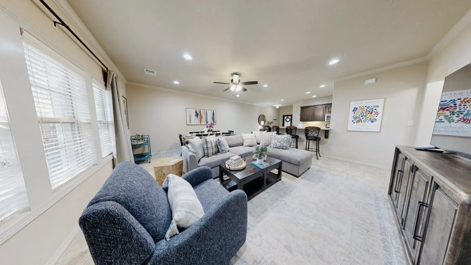 Uptown Aggie– 4BR Near Kyle Field 5