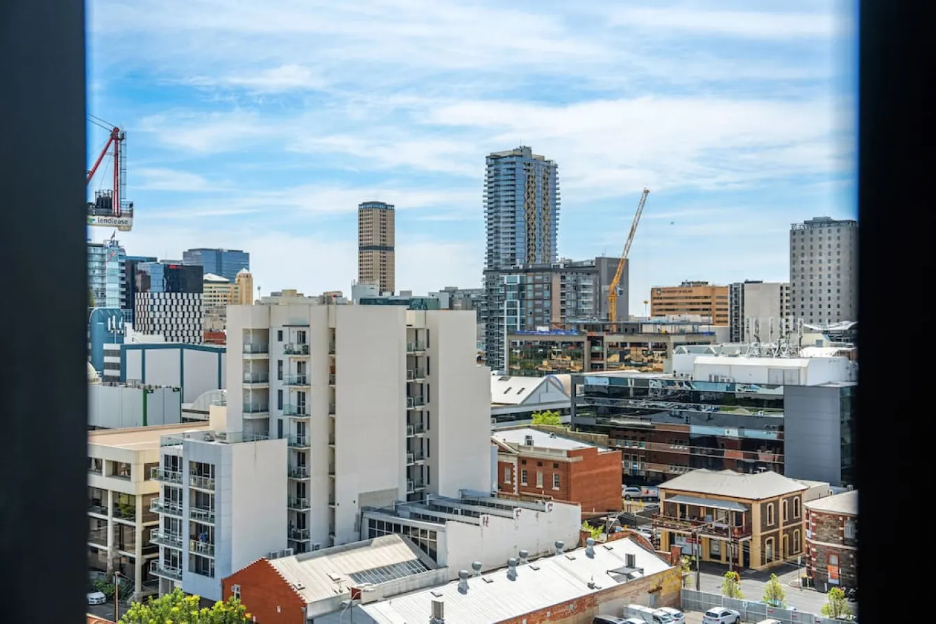 Flinders Heights - A Walkable City-view Stay 12
