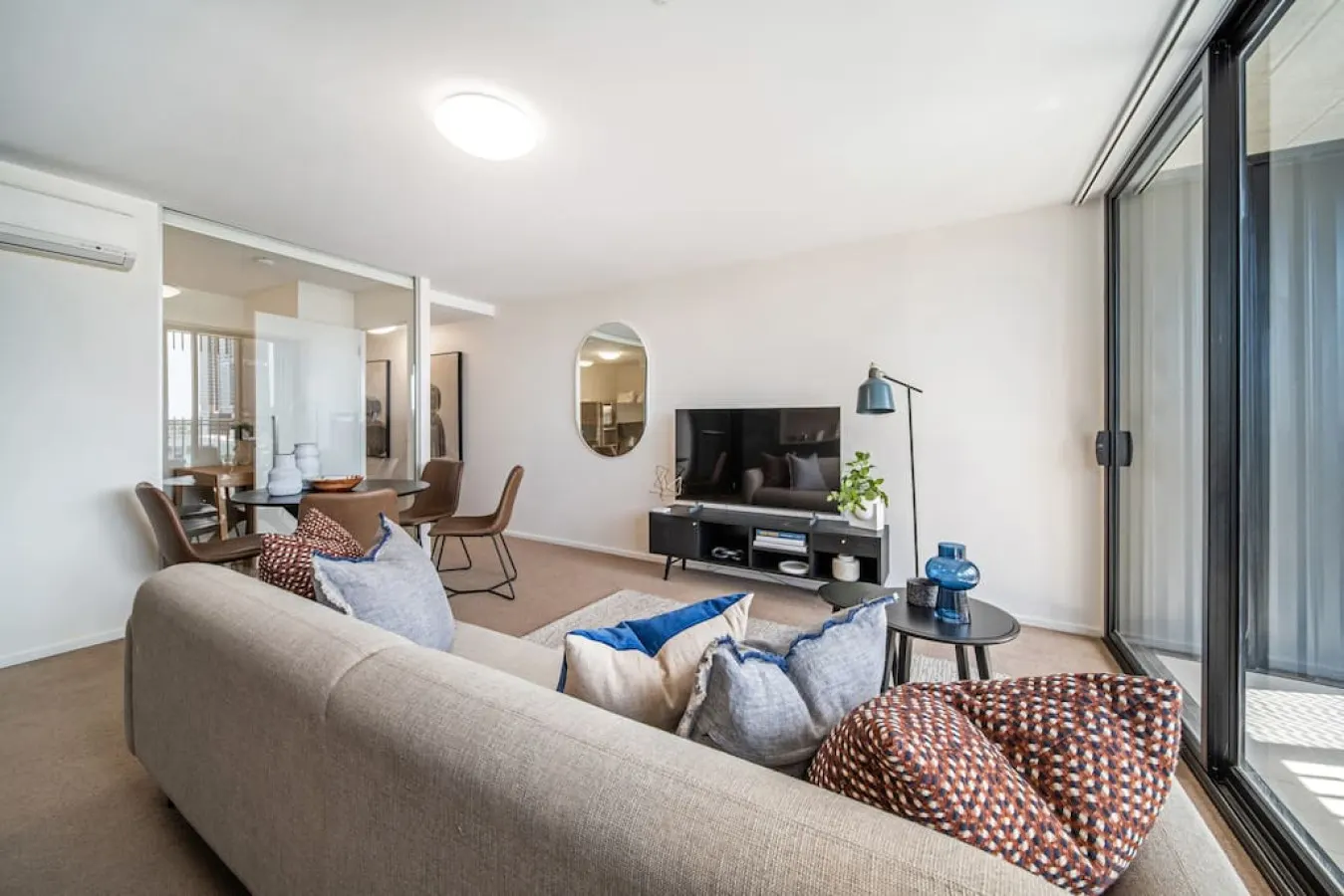 Flinders Heights - A Walkable City-view Stay 13