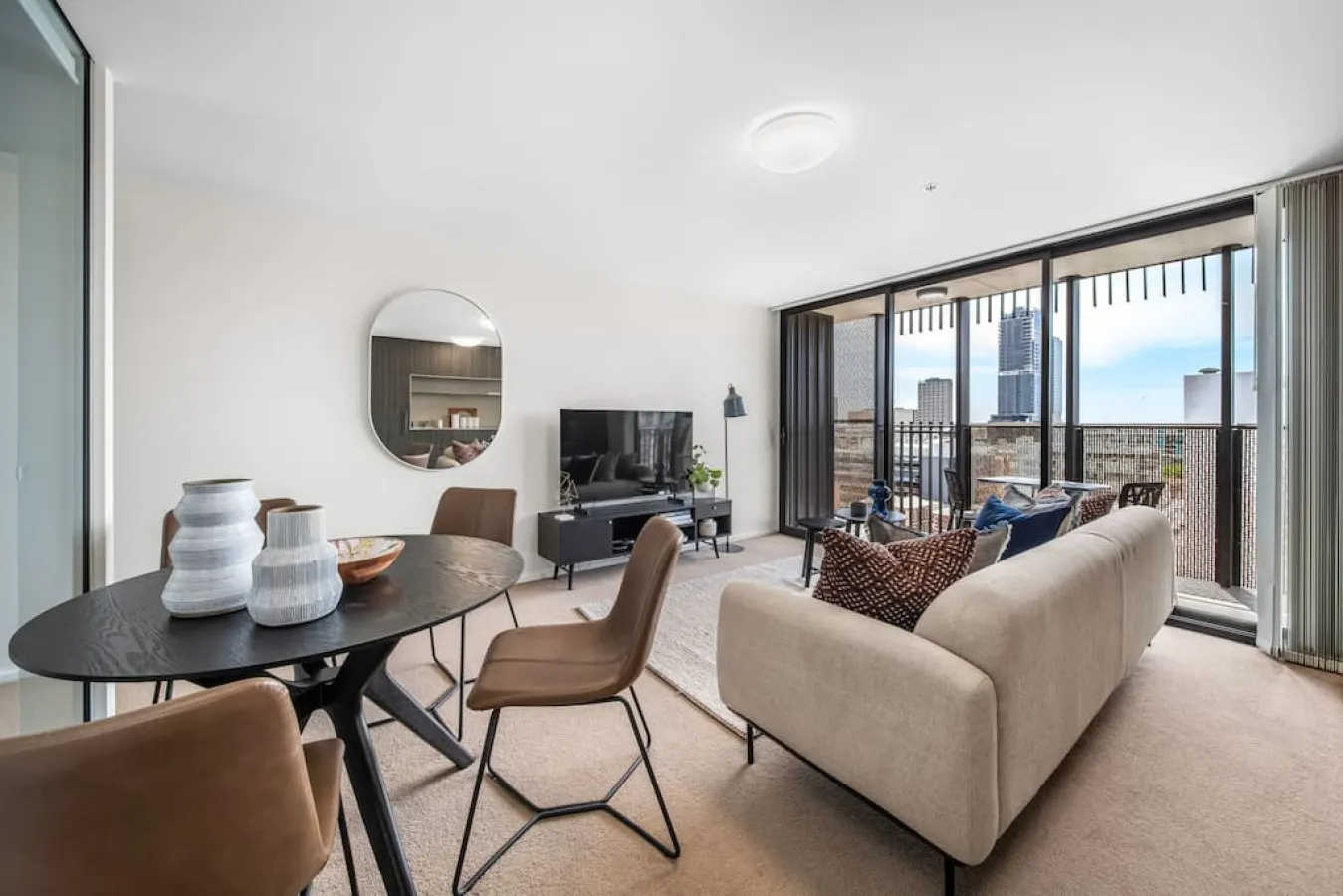 Flinders Heights - A Walkable City-view Stay 15