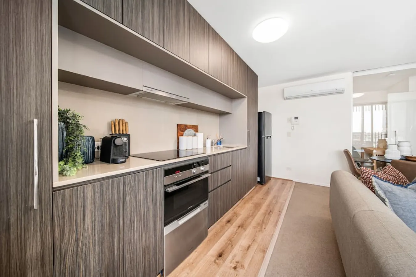 Flinders Heights - A Walkable City-view Stay 16